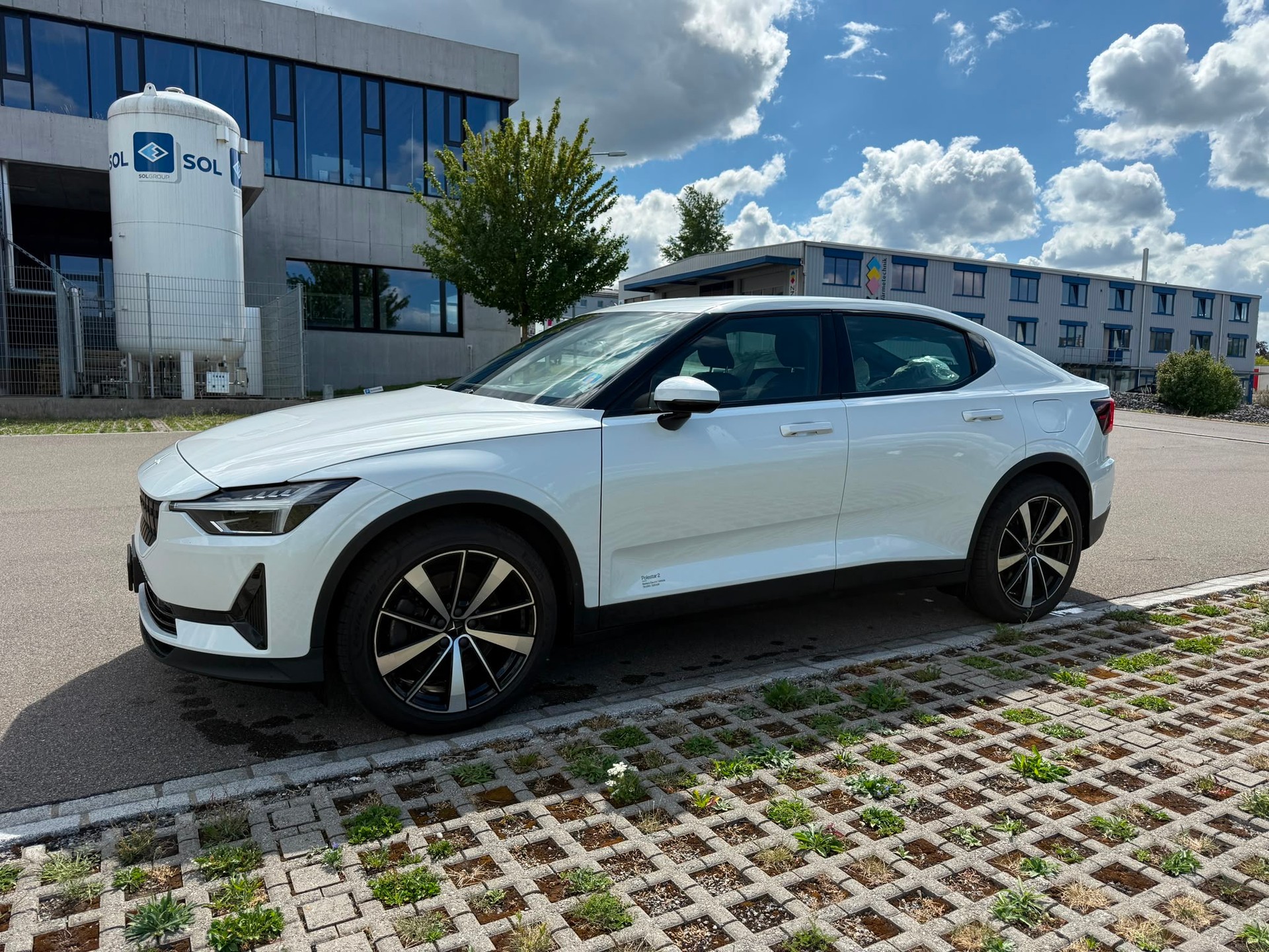 POLESTAR Polestar 2 Long Range Dual 78 kWh MY23-image-7