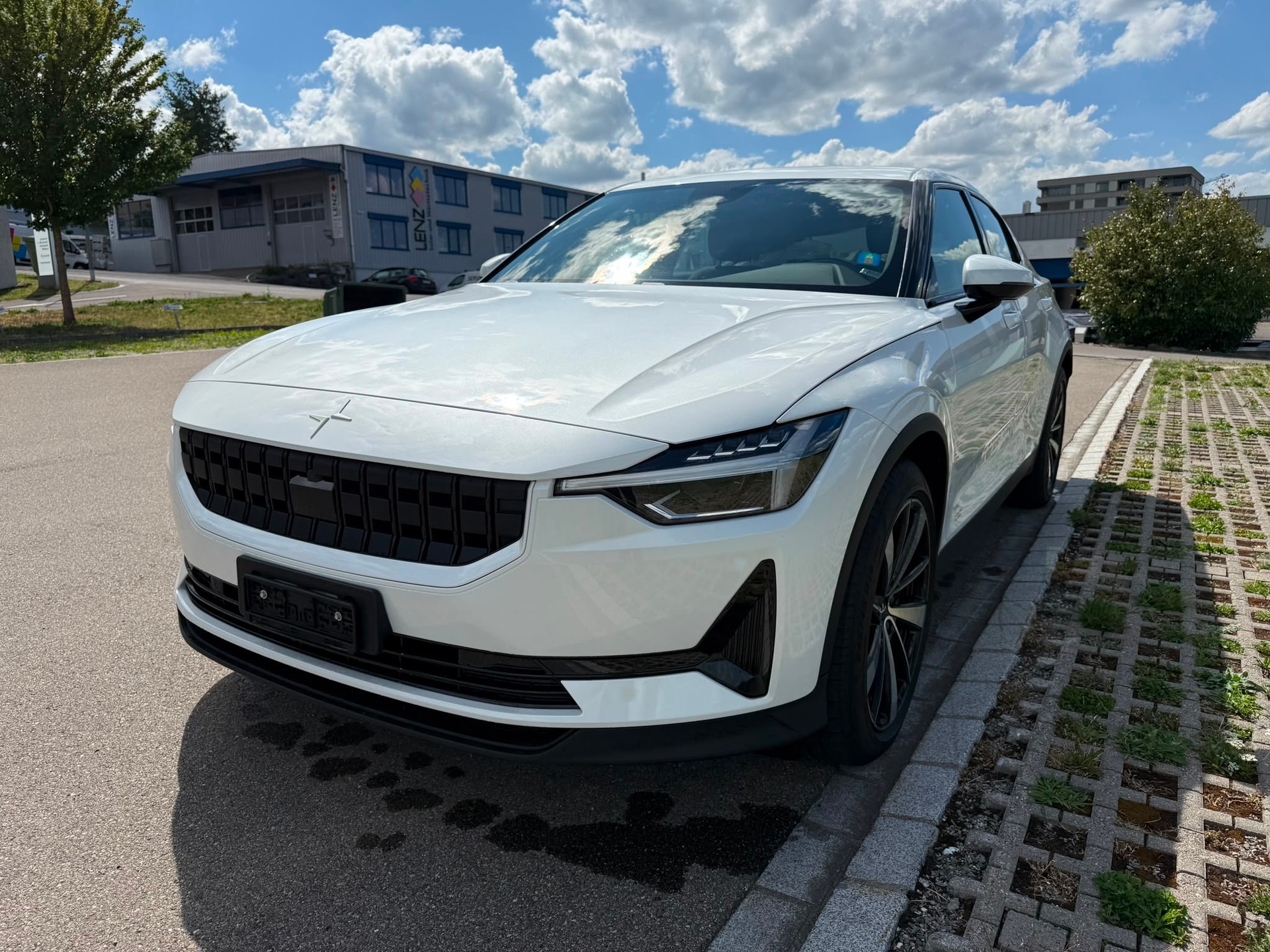 POLESTAR Polestar 2 Long Range Dual 78 kWh MY23-image-2