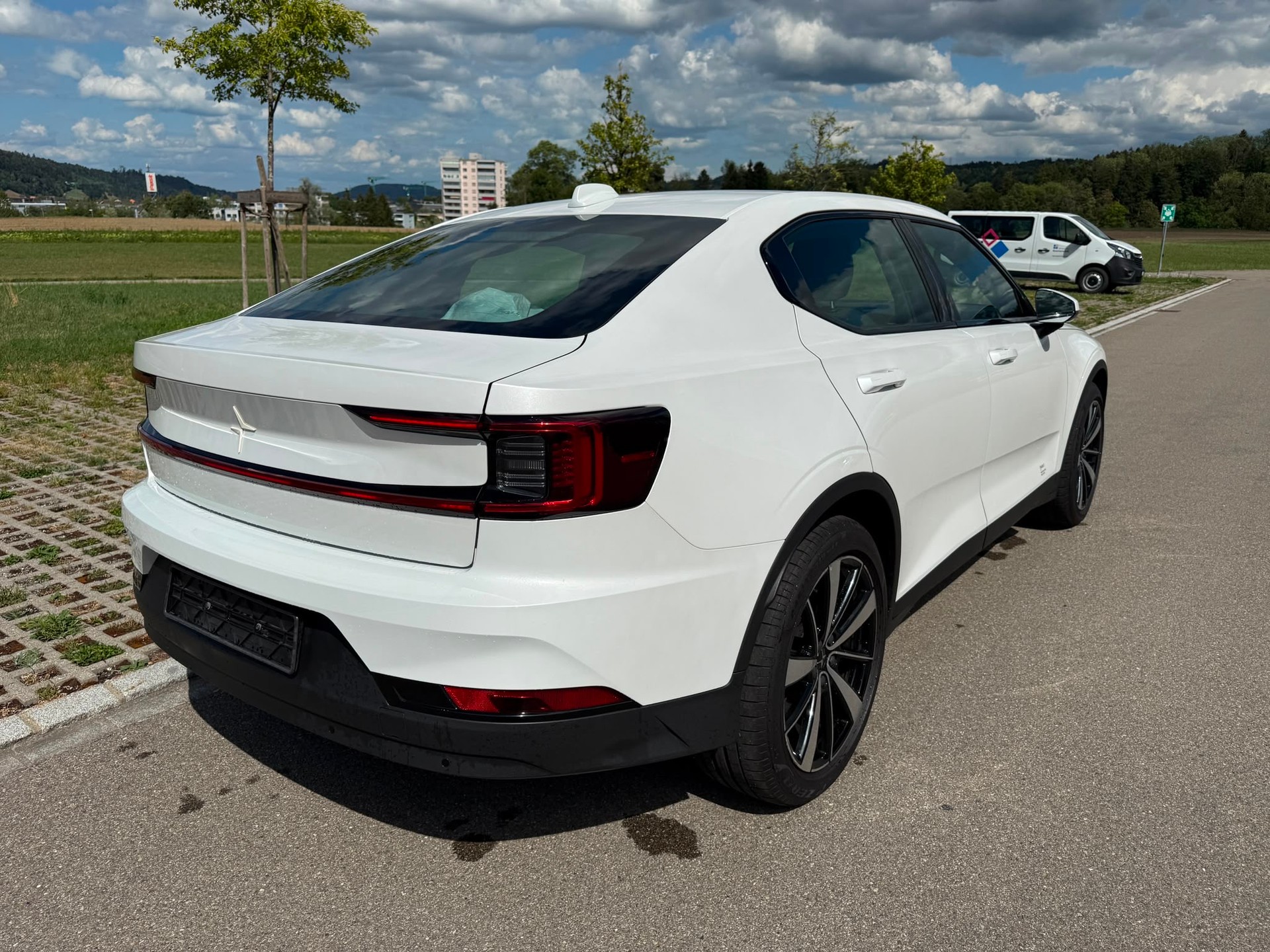 POLESTAR Polestar 2 Long Range Dual 78 kWh MY23-image-6