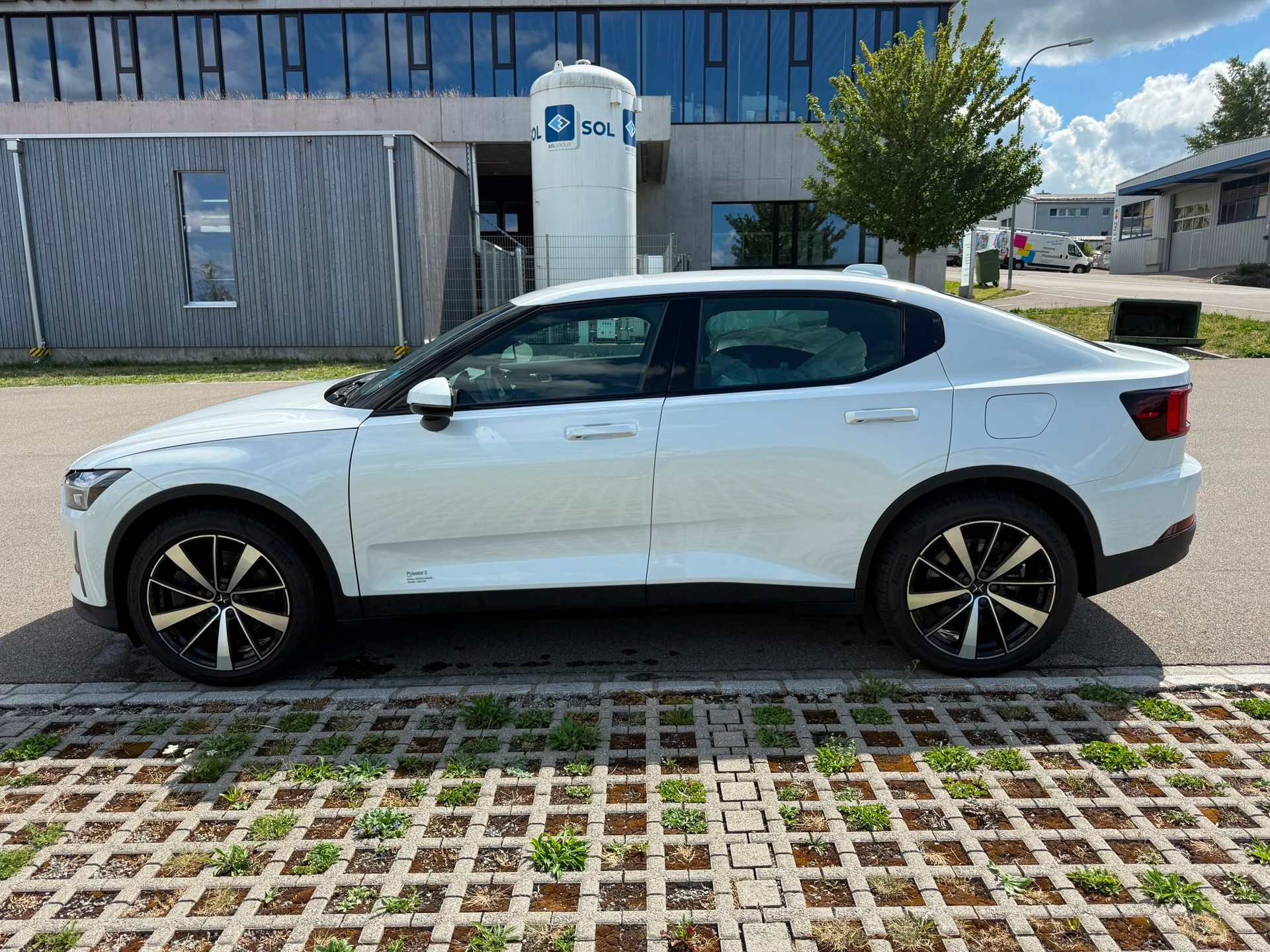 POLESTAR Polestar 2 Long Range Dual 78 kWh MY23-image-8