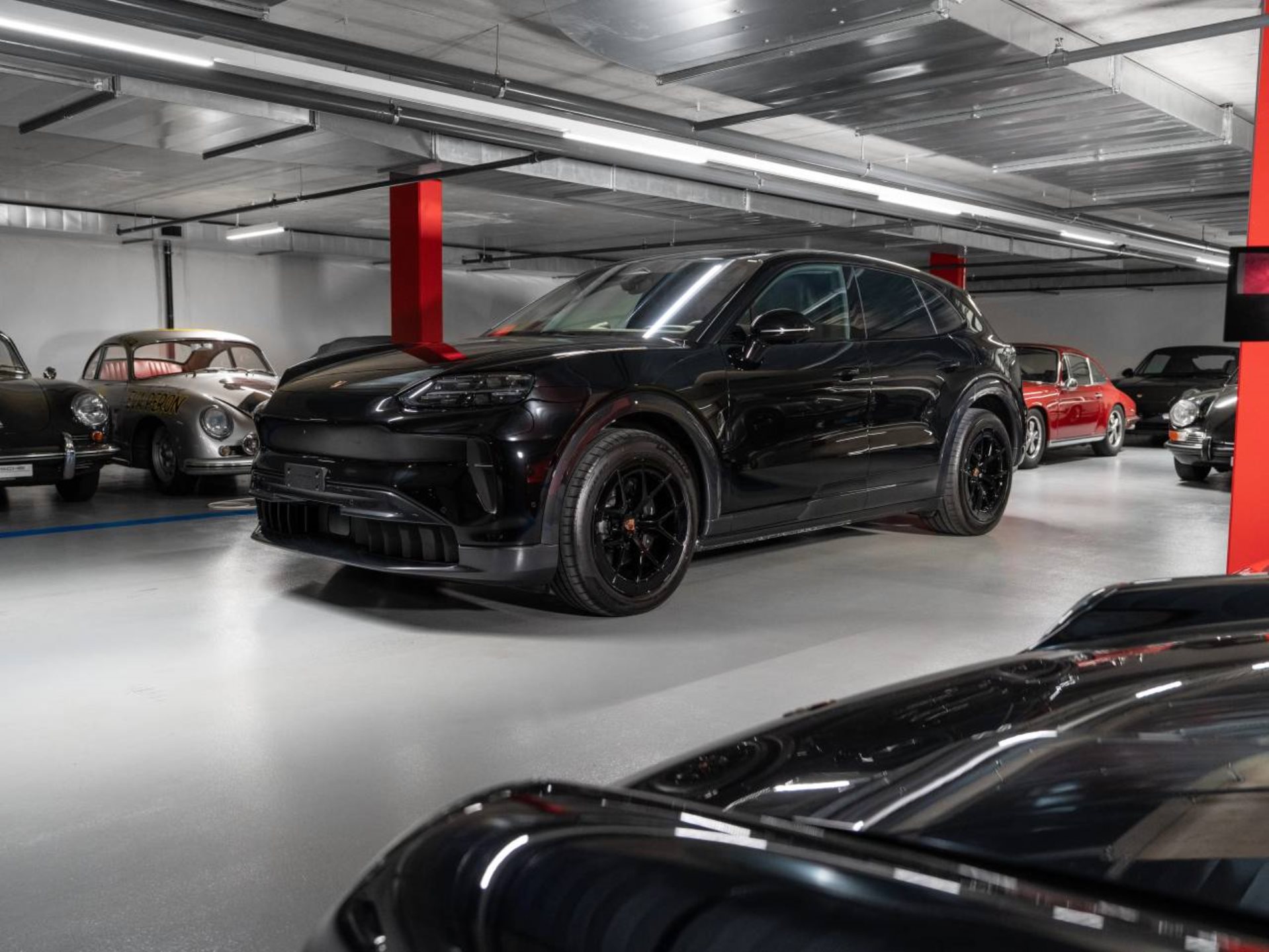 PORSCHE Cayenne Electric-image-0