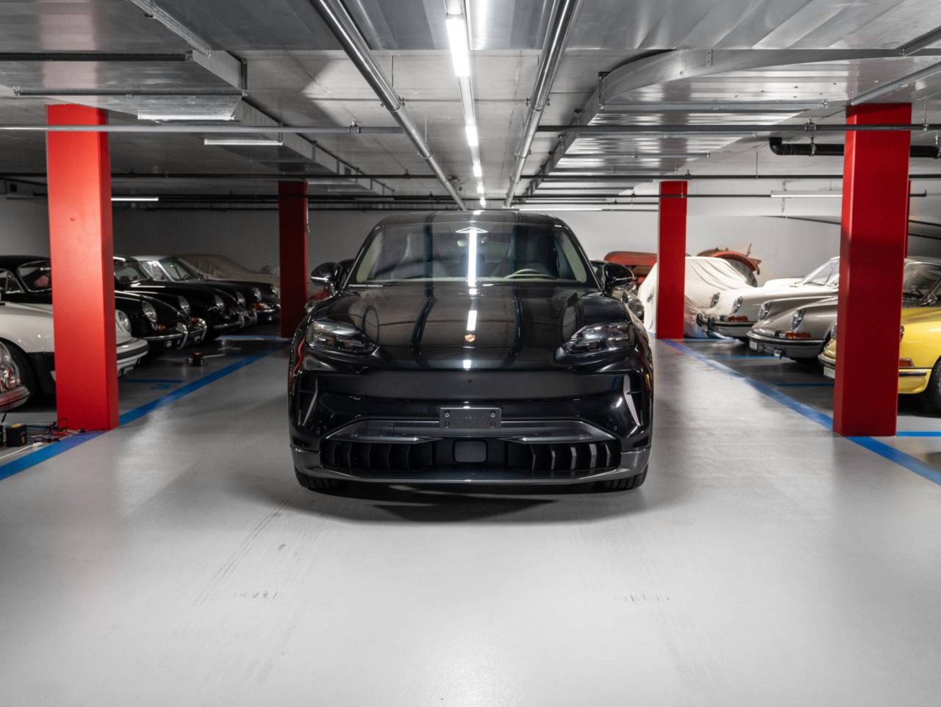 PORSCHE Cayenne Electric-image-1
