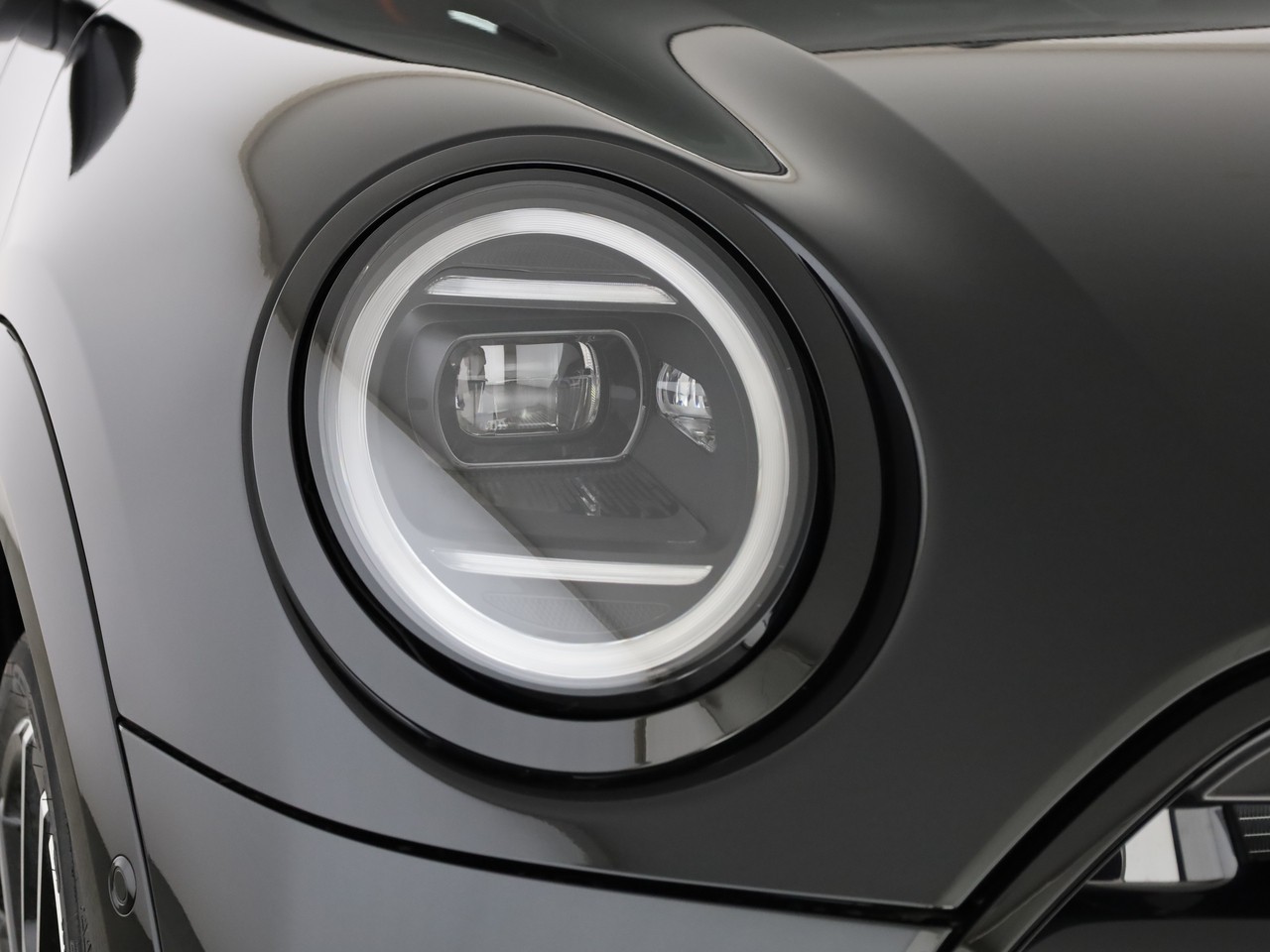 MINI Cooper John Cooper Works Cabriolet DKG-image-5