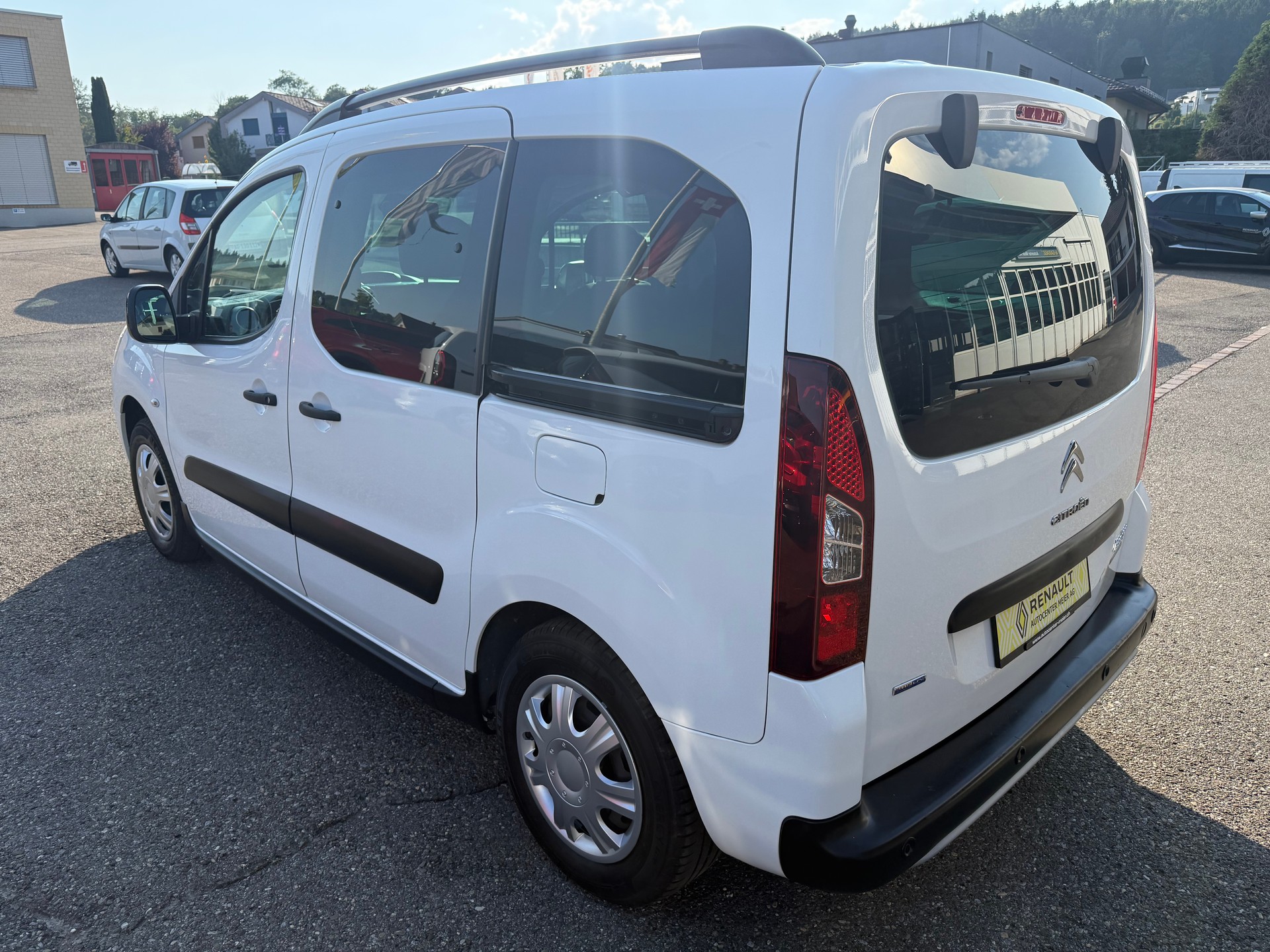 CITROEN Berlingo 1.6 BlueHDi XTR-image-3