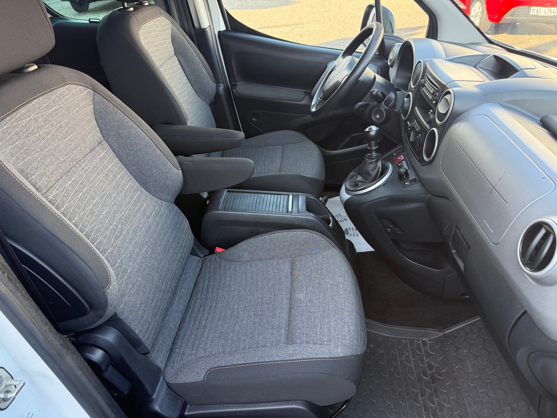 CITROEN Berlingo 1.6 BlueHDi XTR-image-10