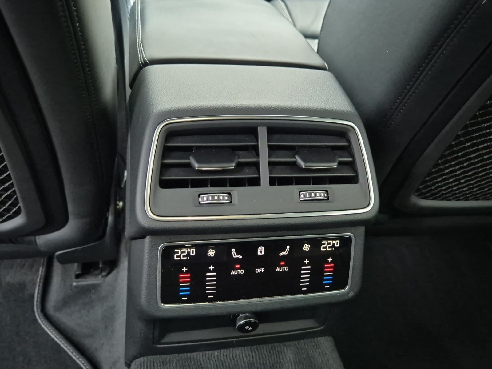AUDI S6 Avant 3.0 TDI quattro tiptronic-image-13