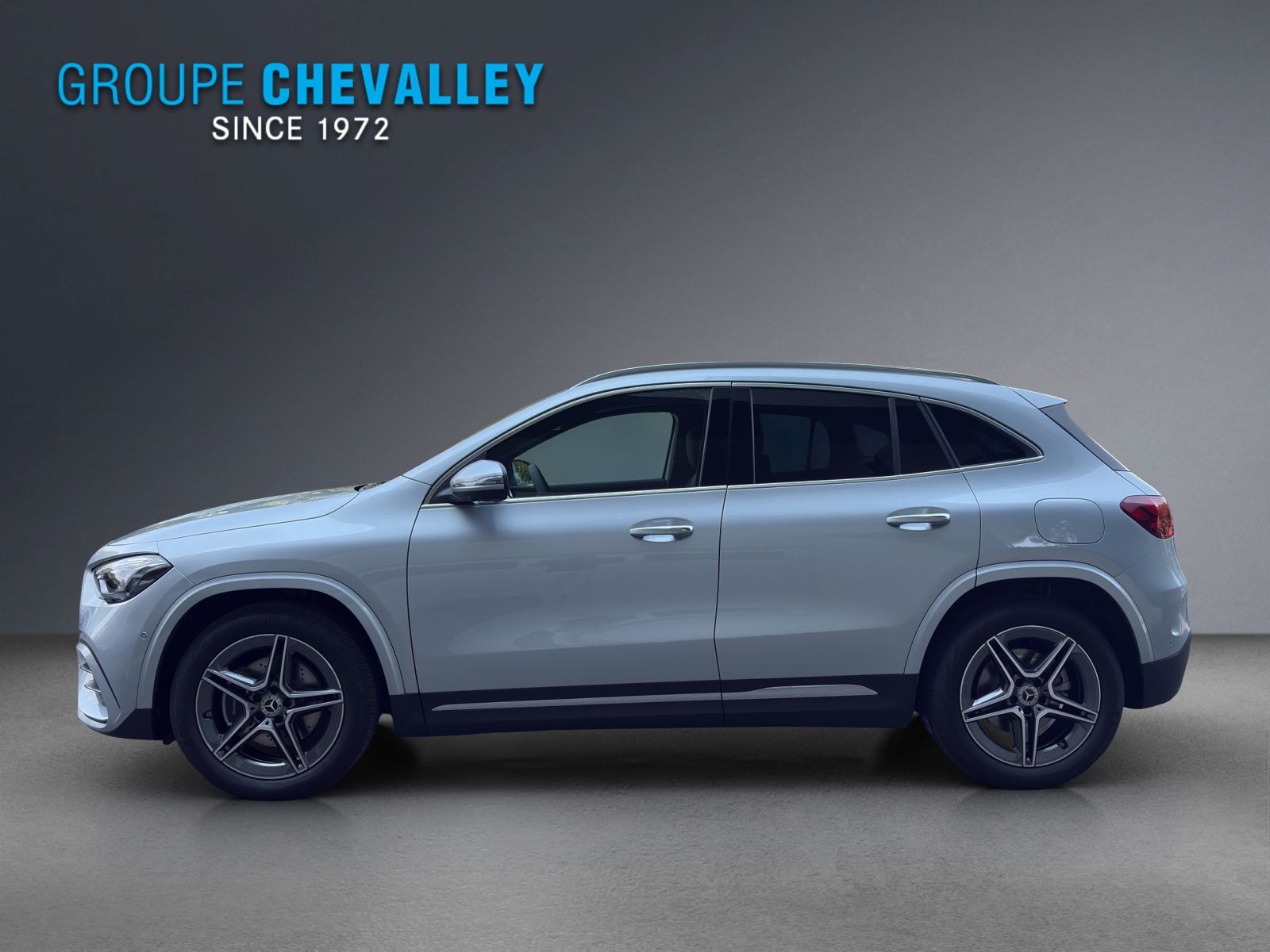 MERCEDES-BENZ GLA 220 4Matic 8G-DCT-image-2