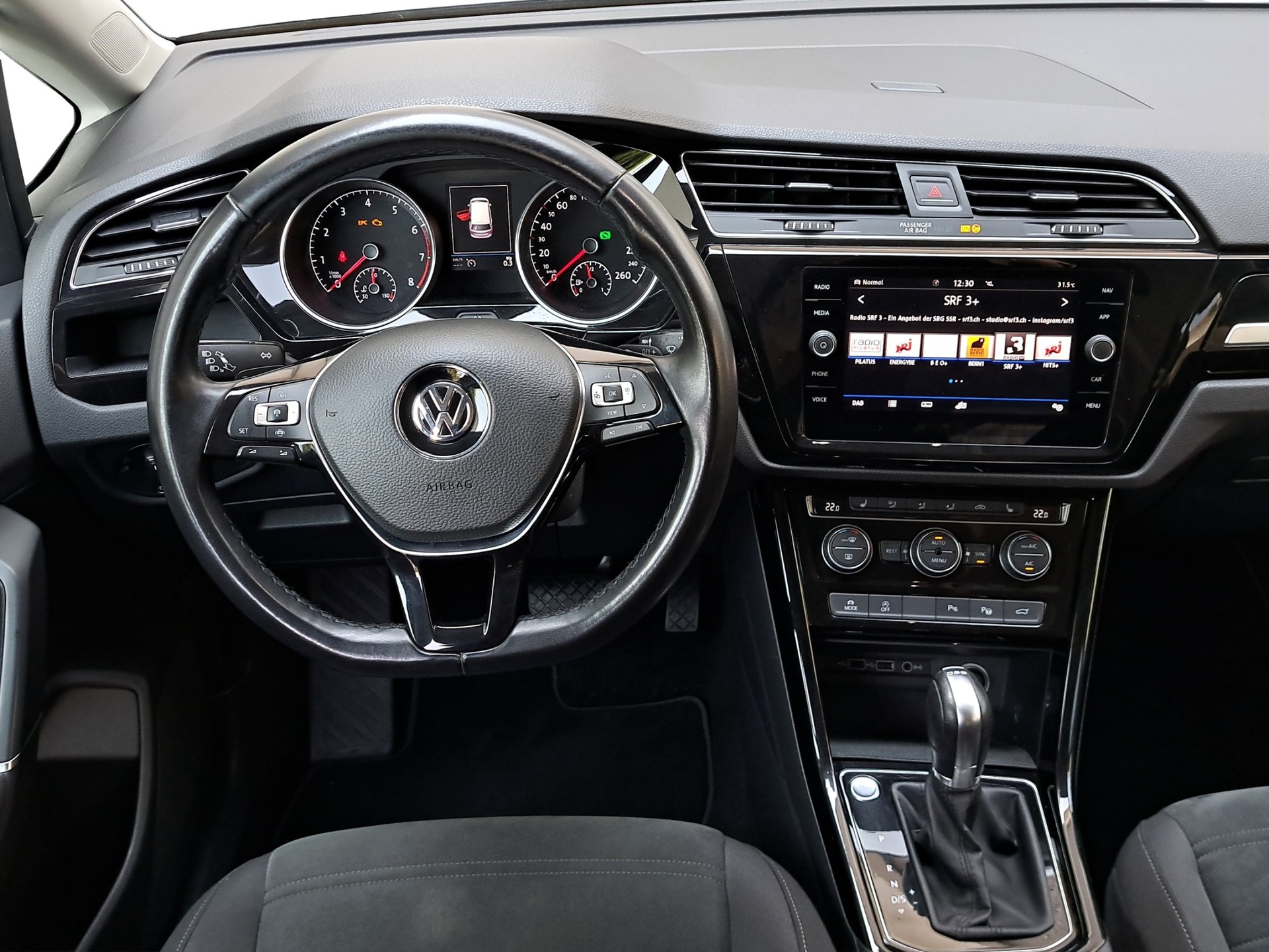 VW Touran 1.5 TSI EVO Highline DSG *7-Plätzer / Anhängerkupplung / App-Connect*-image-9
