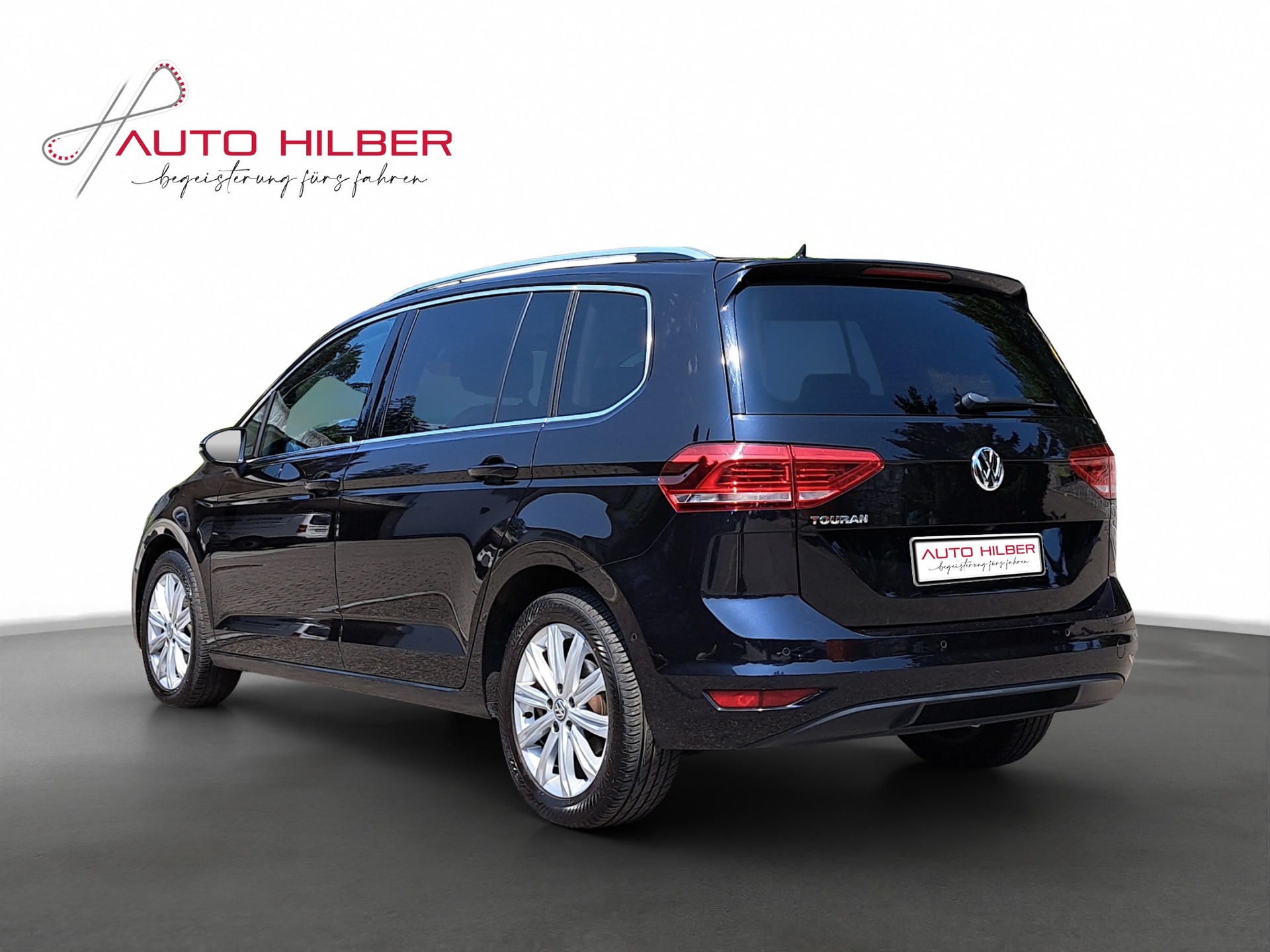 VW Touran 1.5 TSI EVO Highline DSG *7-Plätzer / Anhängerkupplung / App-Connect*-image-3