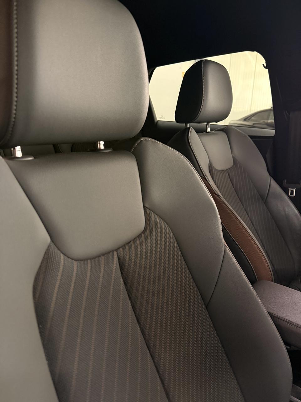 AUDI A1 allstreet 30 TFSI S-tronic-image-14