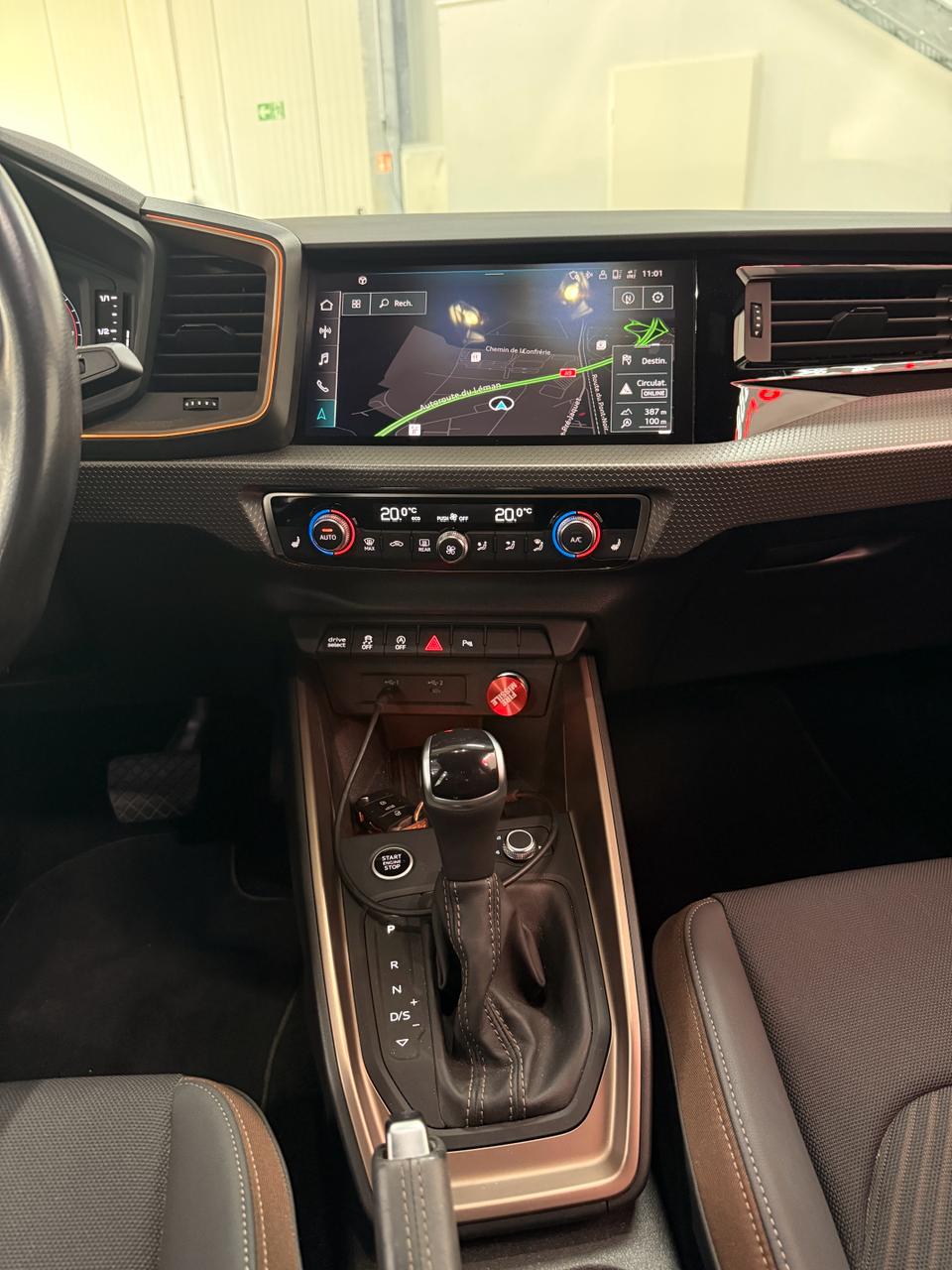 AUDI A1 allstreet 30 TFSI S-tronic-image-17