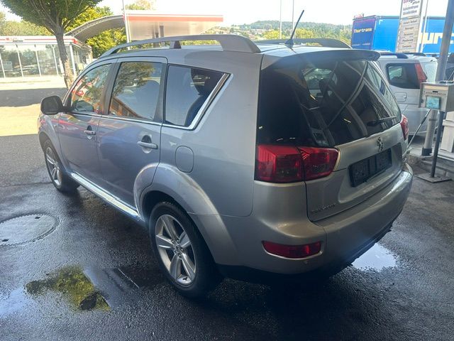 PEUGEOT 4007 2.2 HDi Platinum Edition-image-4