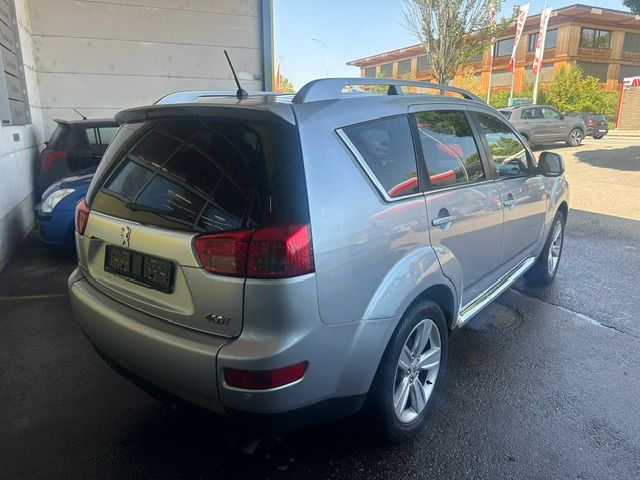 PEUGEOT 4007 2.2 HDi Platinum Edition-image-3
