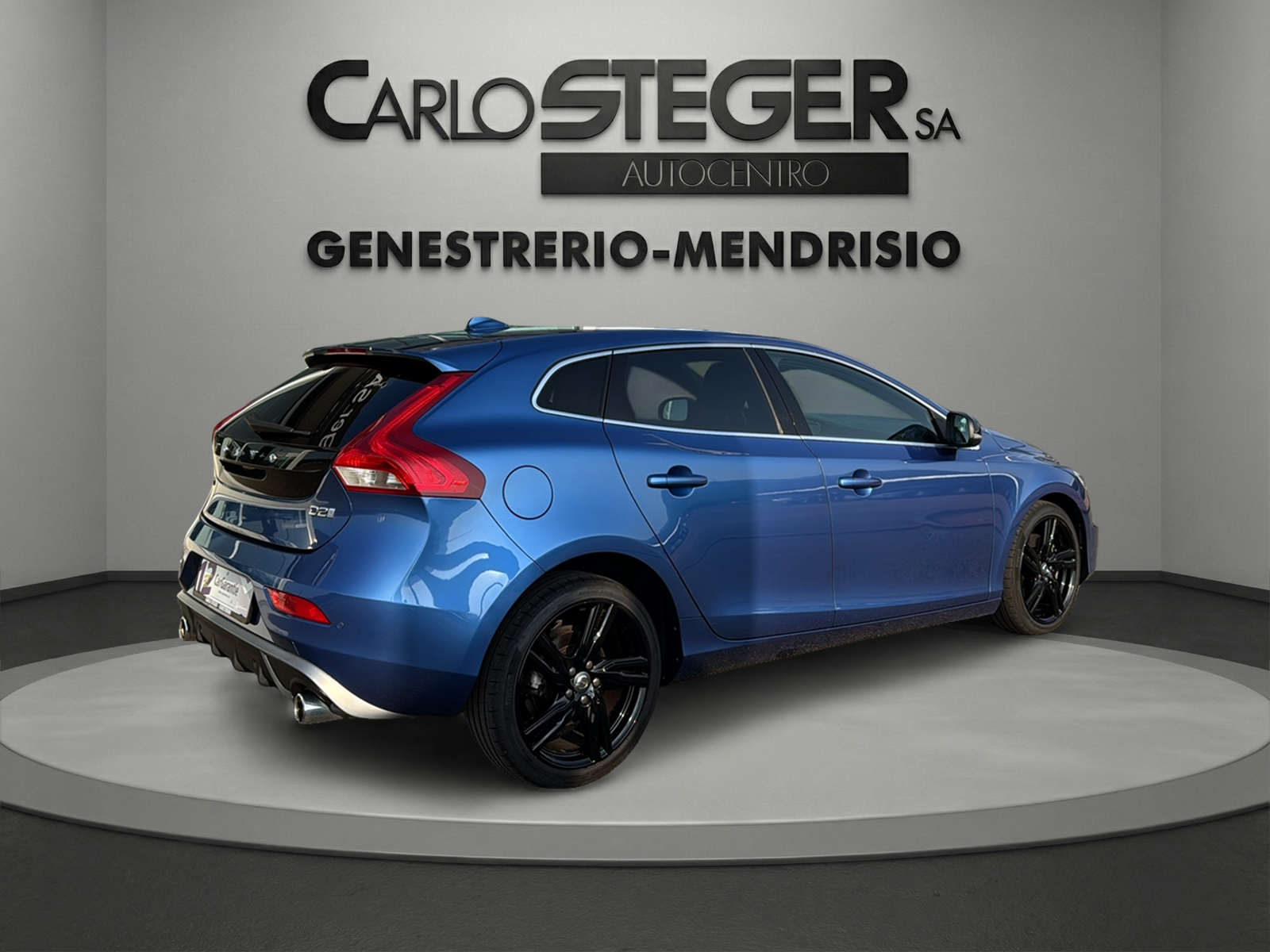 VOLVO V40 D2 Momentum R-Design Geartronic-image-11