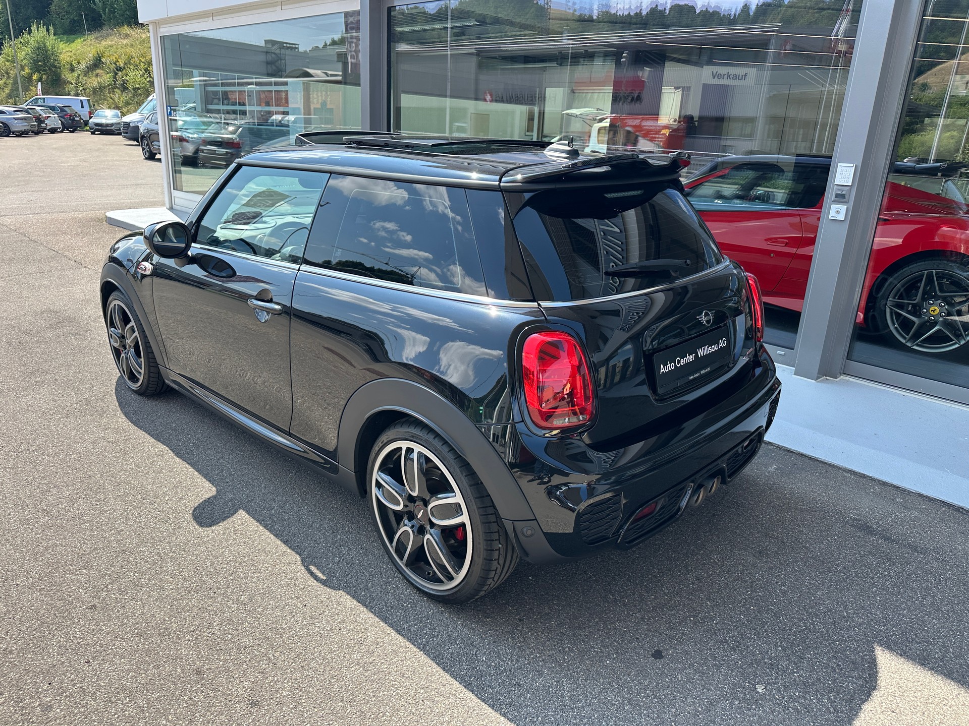 MINI Cooper John Cooper Works Steptronic-image-7