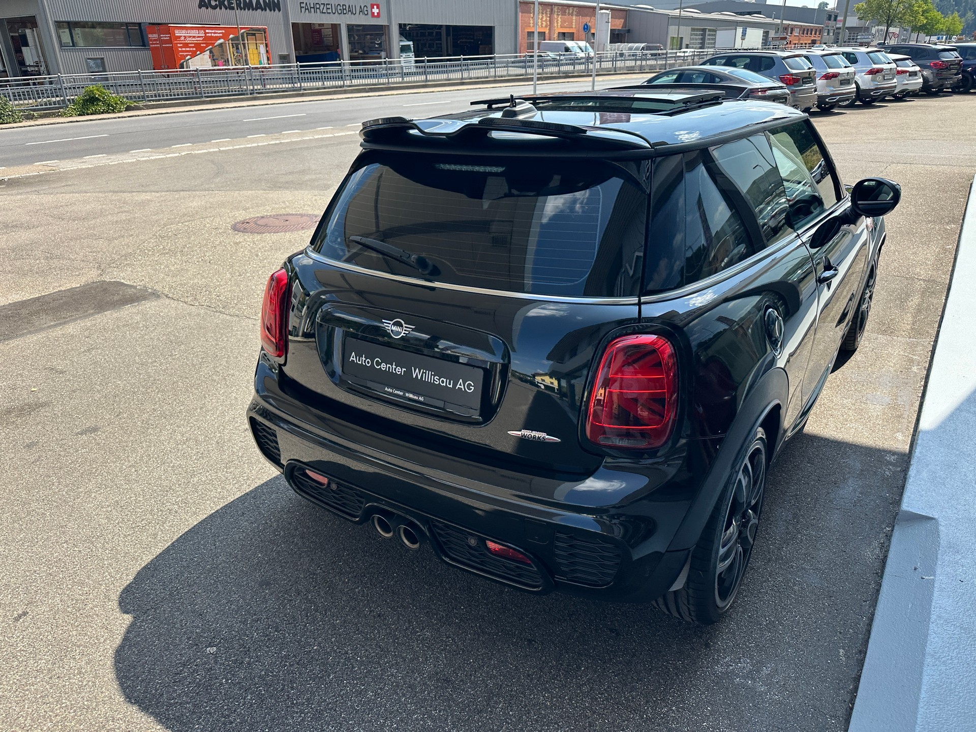MINI Cooper John Cooper Works Steptronic-image-5