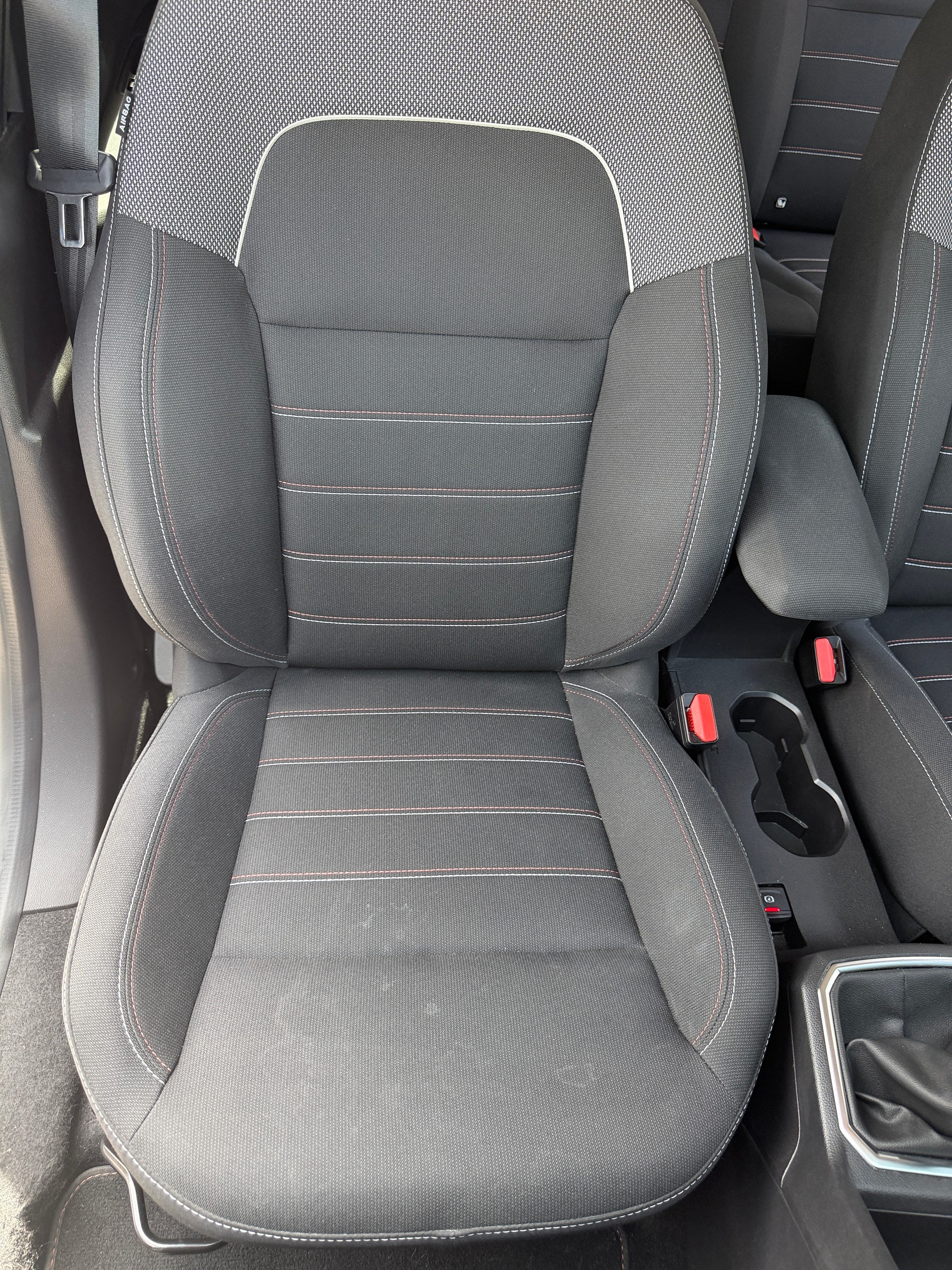 DACIA Jogger TCe 110 Extreme-image-12