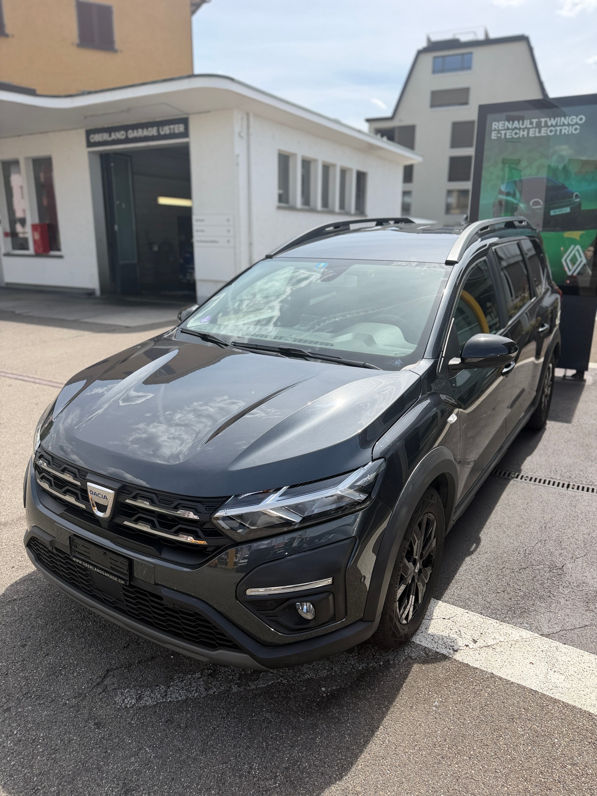 DACIA Jogger TCe 110 Extreme-image-2
