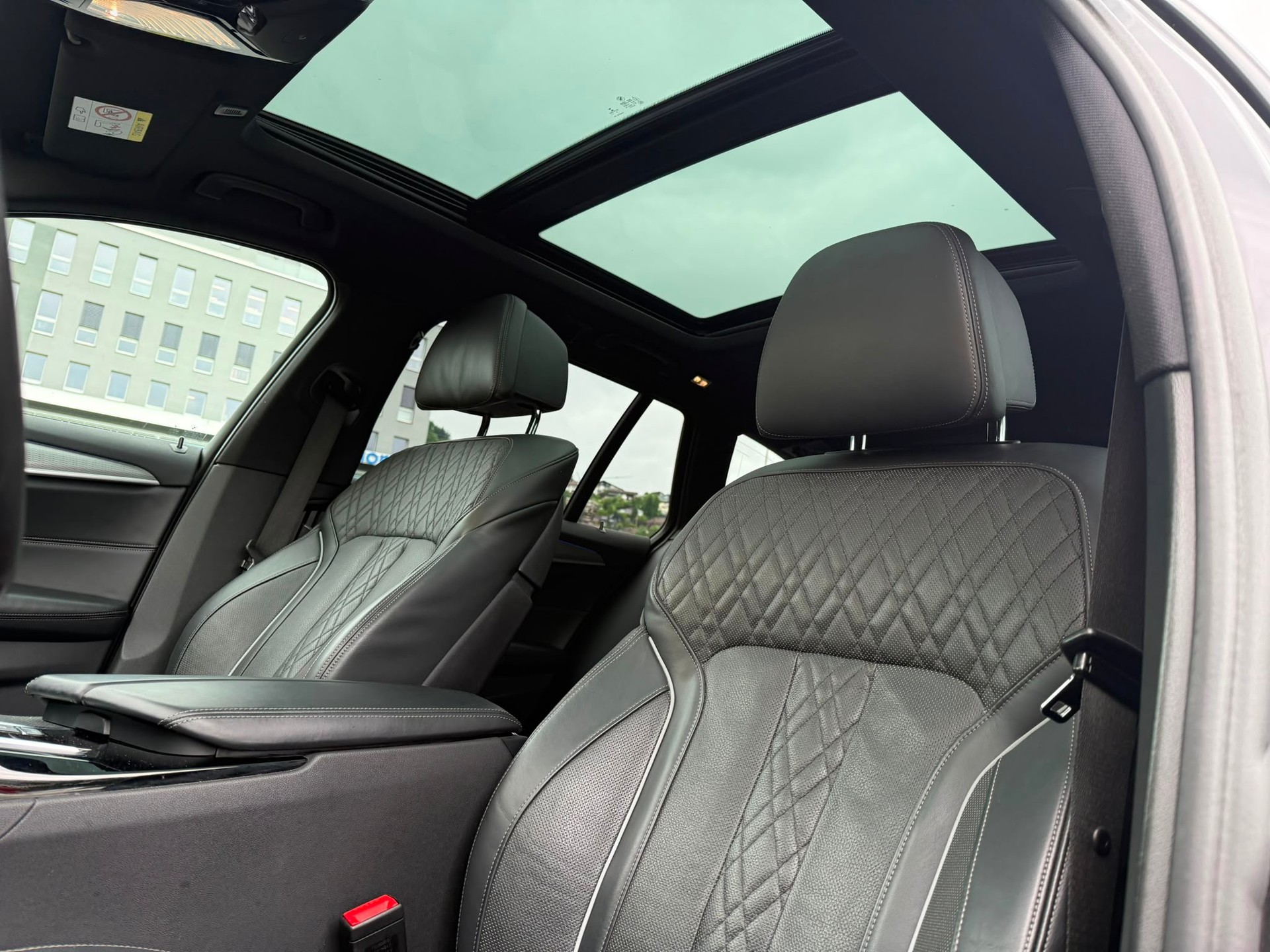 BMW 540d xDrive Touring M -Sport-image-4