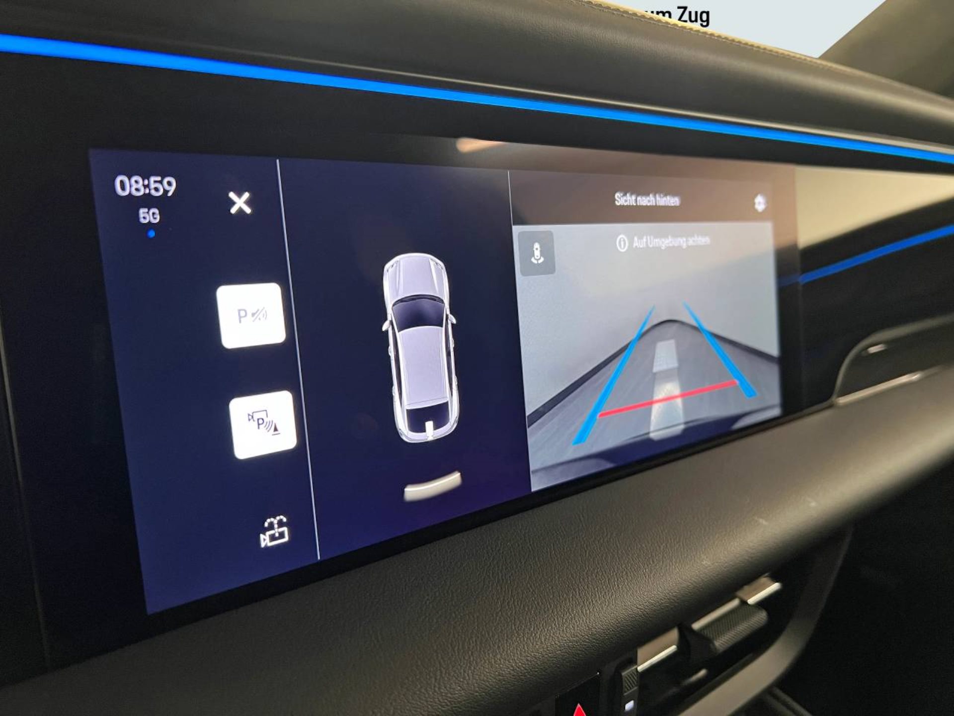 PORSCHE Macan Turbo-image-31