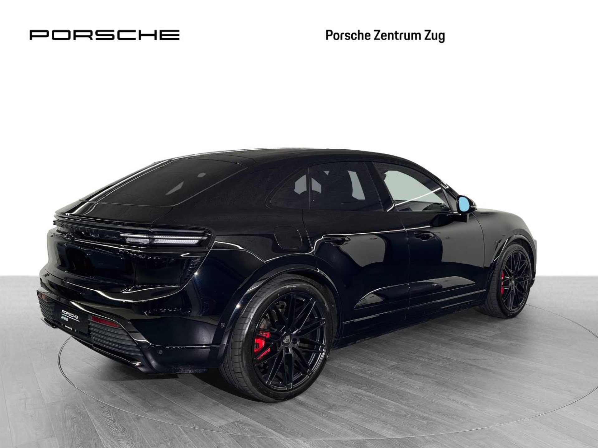 PORSCHE Macan Turbo-image-8