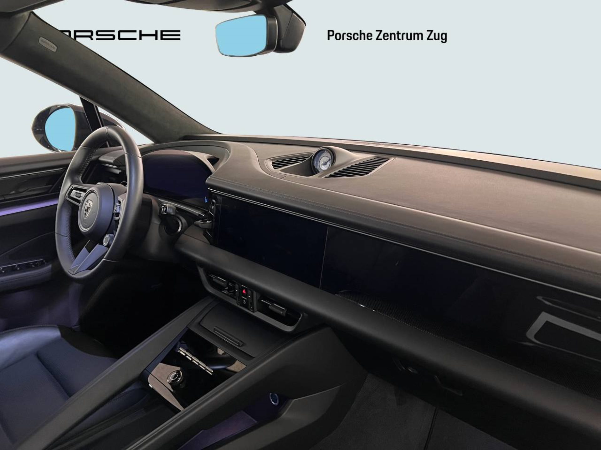PORSCHE Macan Turbo-image-19