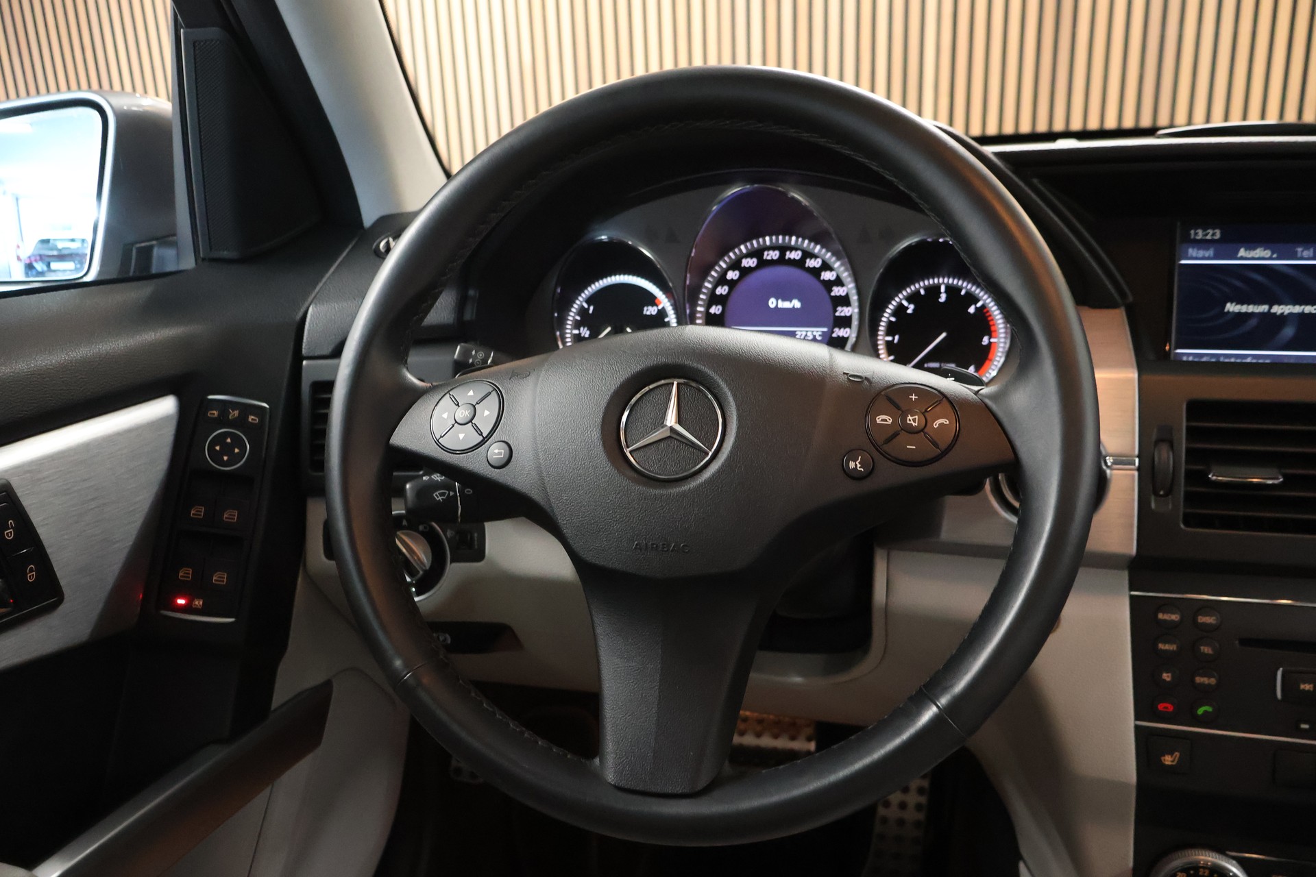 MERCEDES-BENZ GLK 220 CDI BlueEfficiency 4Matic 7G-Tronic-image-15