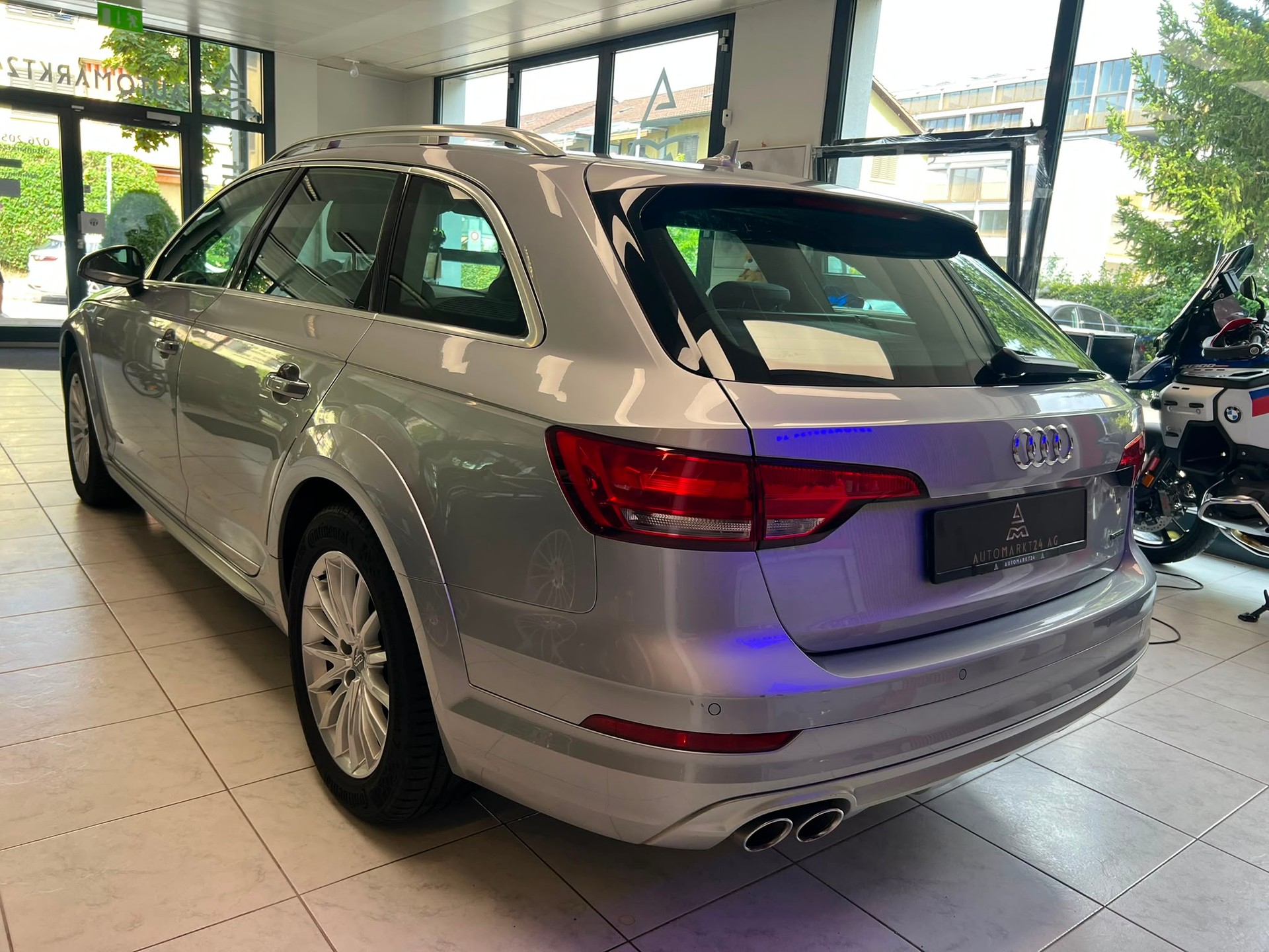 AUDI A4 Allroad 2.0 TDI 190 quattro S-Tronic-image-12