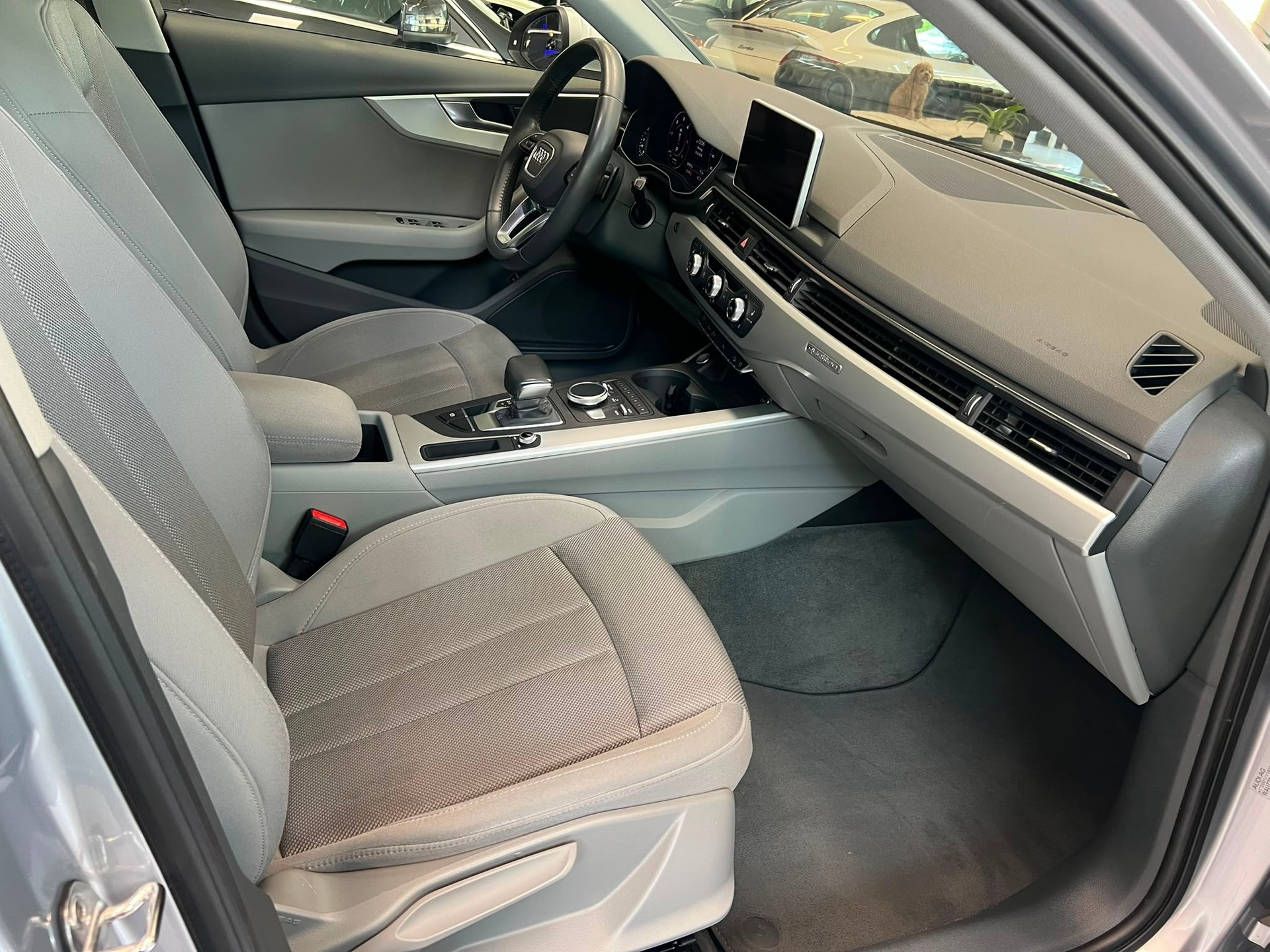 AUDI A4 Allroad 2.0 TDI 190 quattro S-Tronic-image-10