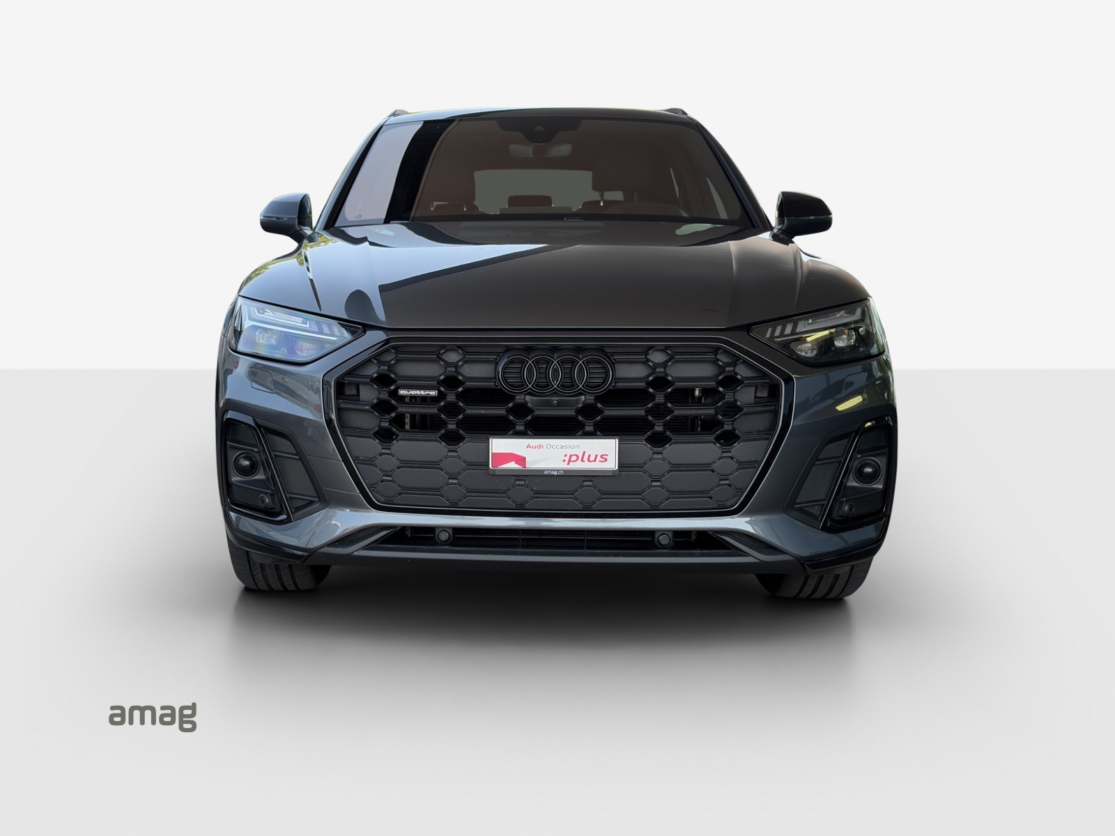 AUDI Q5 40 TDI Black Edition quattro S-tronic-image-6