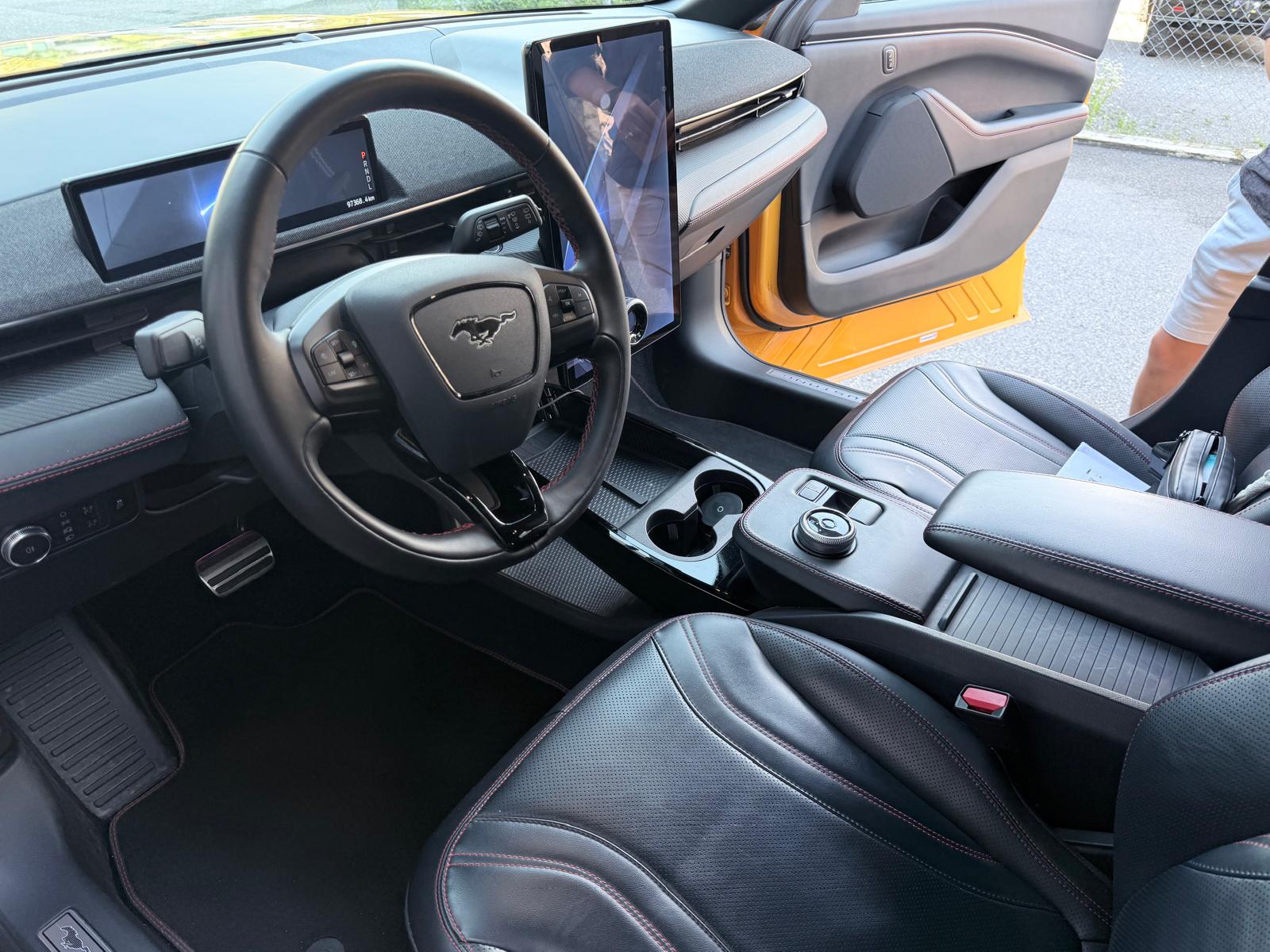 FORD Mustang MACH-E Premium AWD 88 kWh-image-5