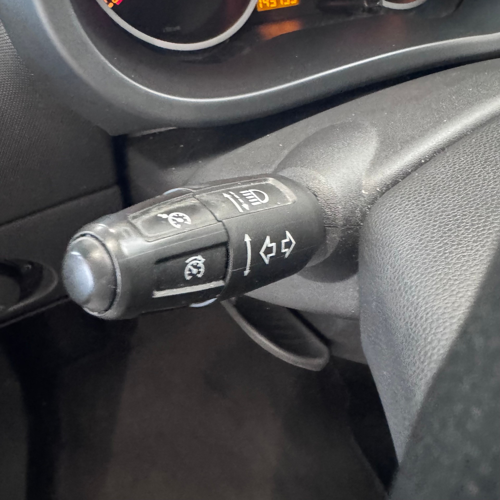 OPEL Corsa 1.4 TP Enjoy-image-12