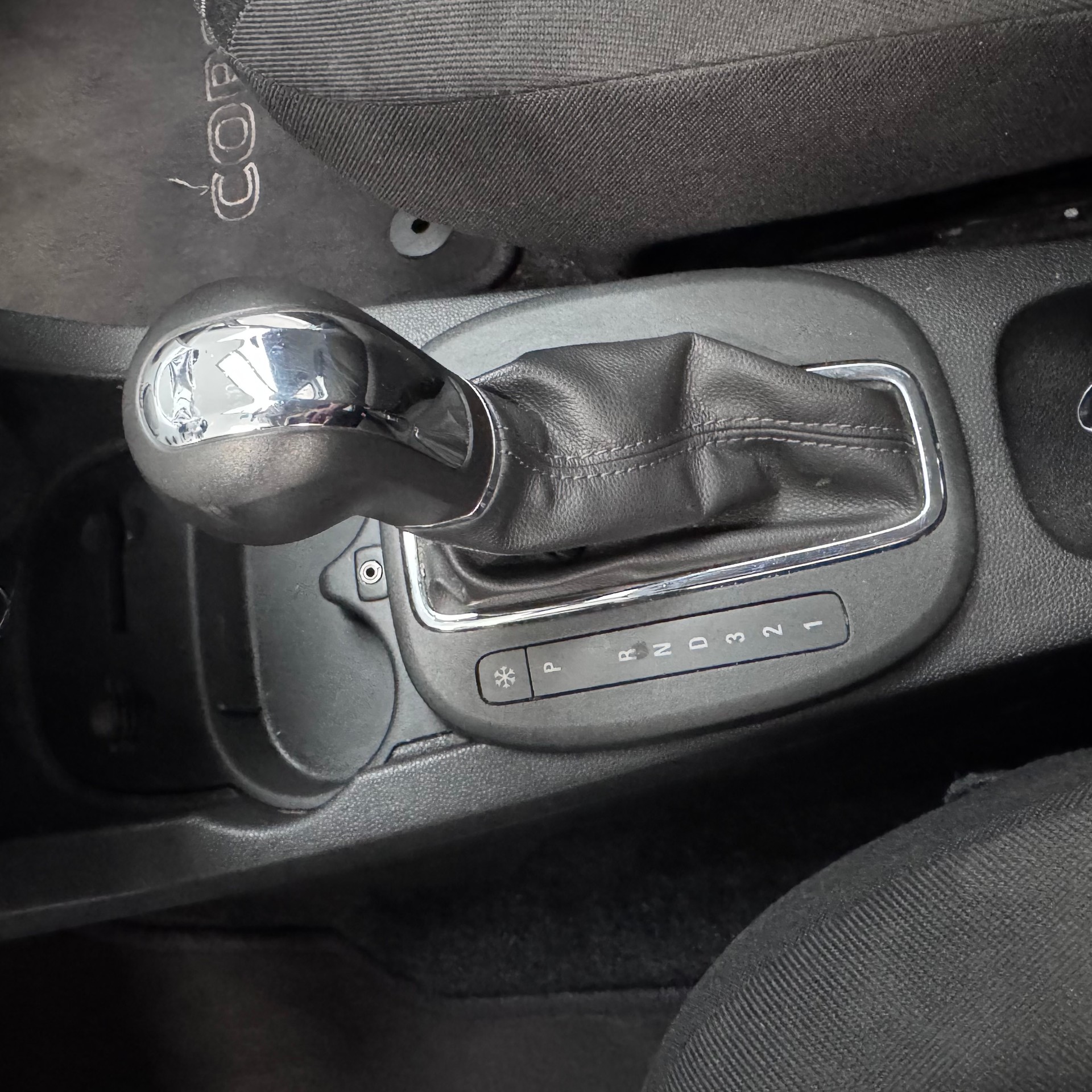 OPEL Corsa 1.4 TP Enjoy-image-8