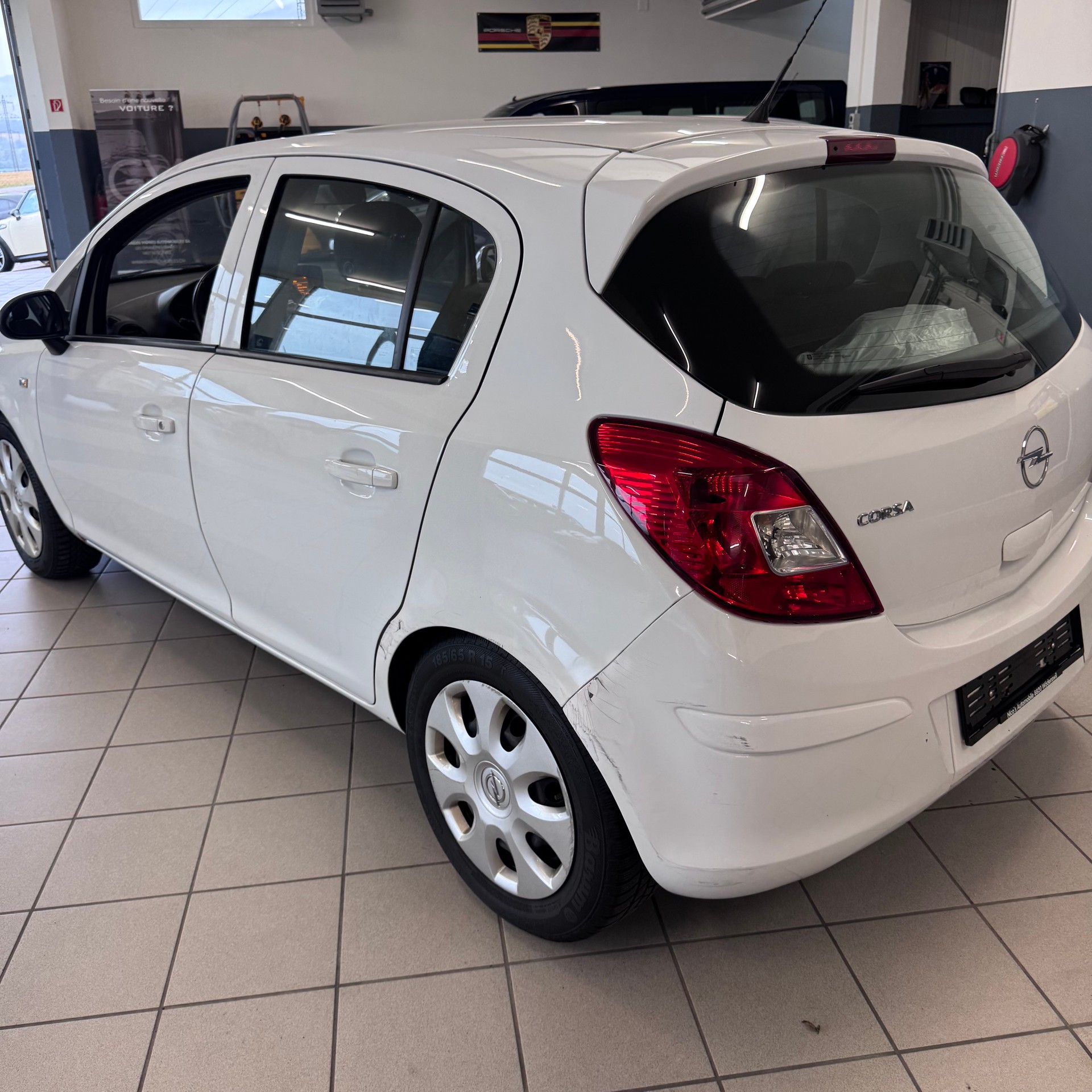 OPEL Corsa 1.4 TP Enjoy-image-3