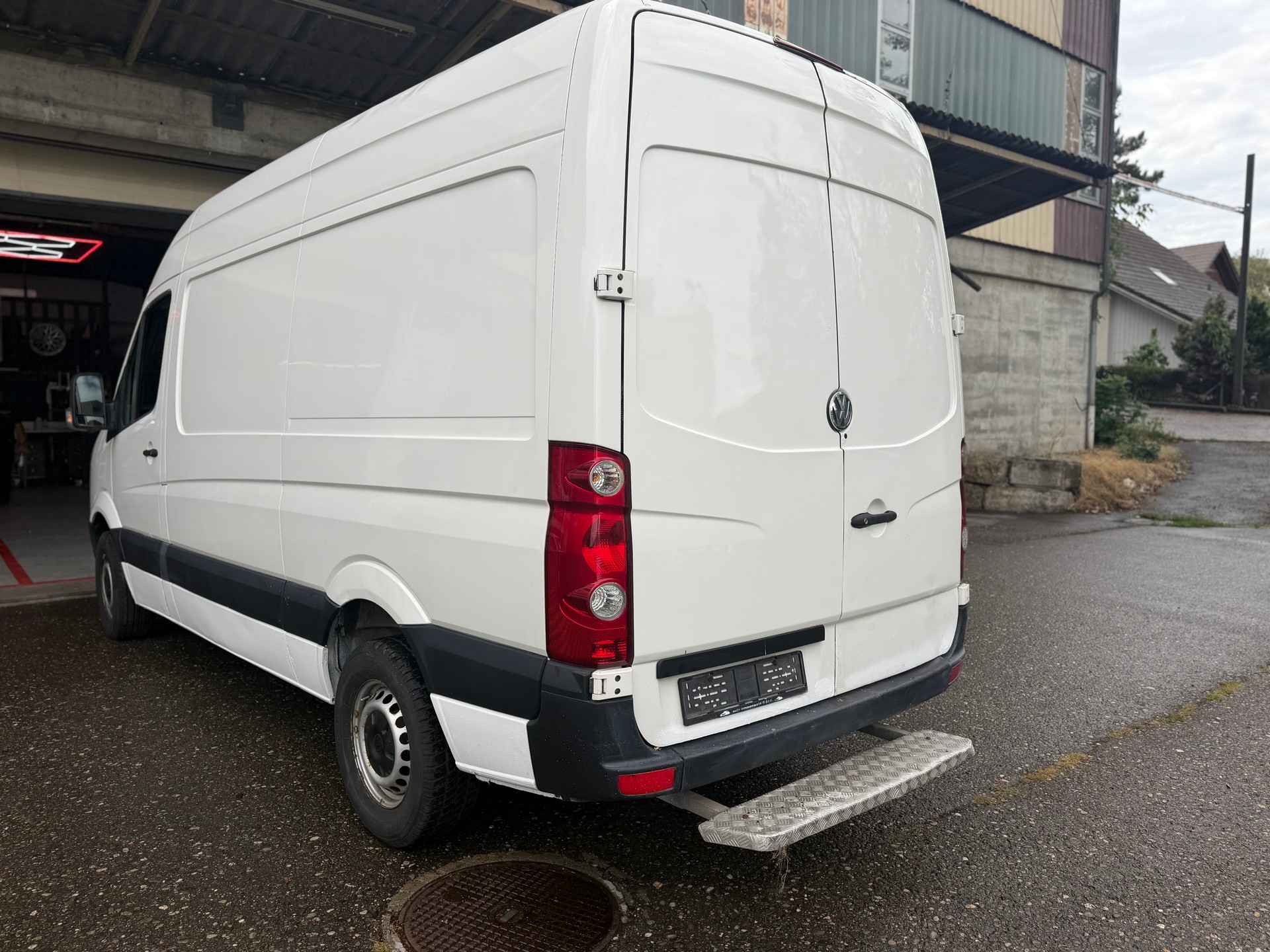 VW Crafter 35 2.5 TDI 109 PS-image-3