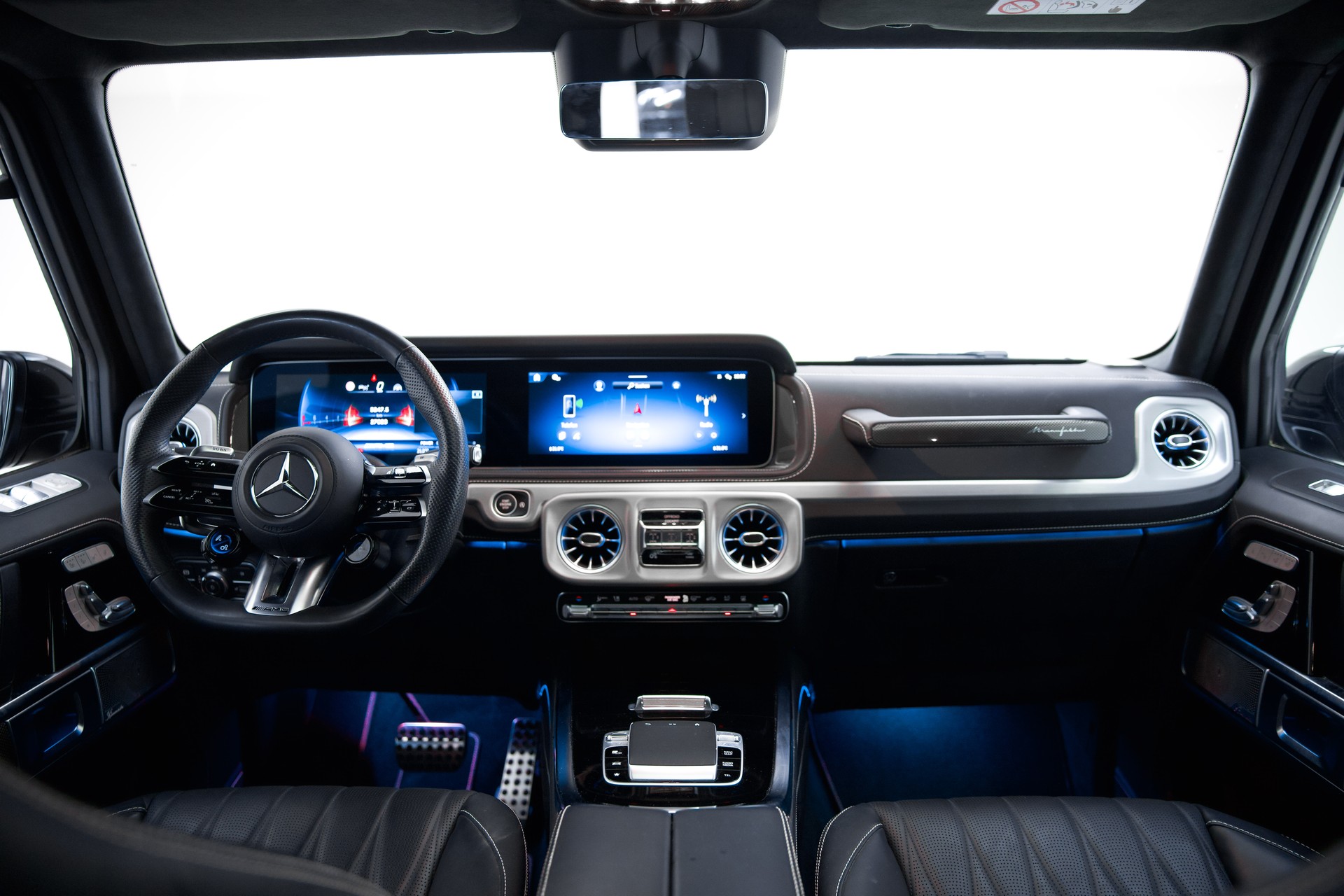 MERCEDES-BENZ G 63 AMG 9G-Tronic-image-2