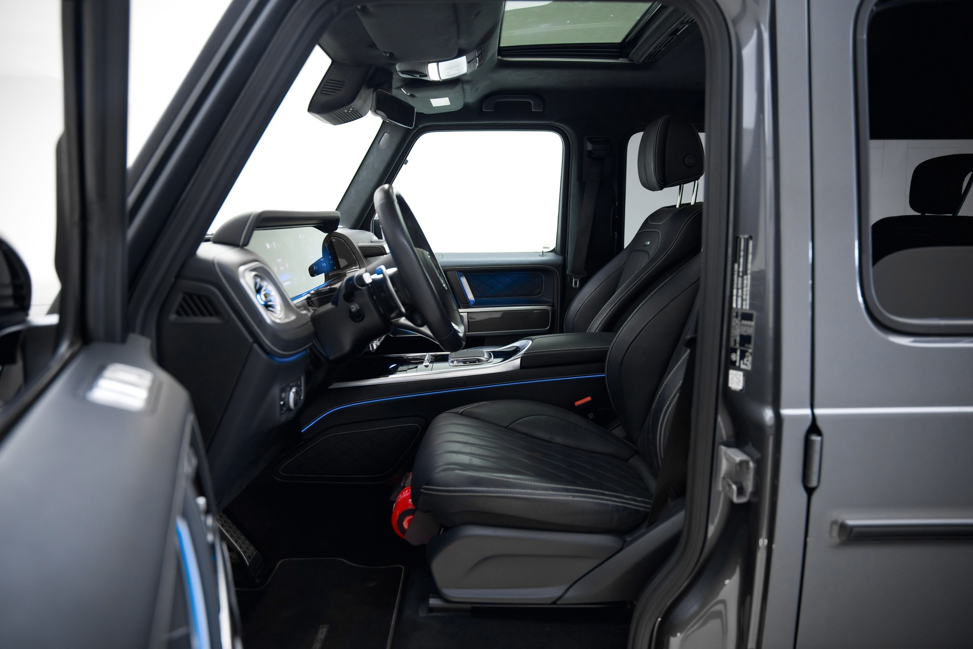 MERCEDES-BENZ G 63 AMG 9G-Tronic-image-19