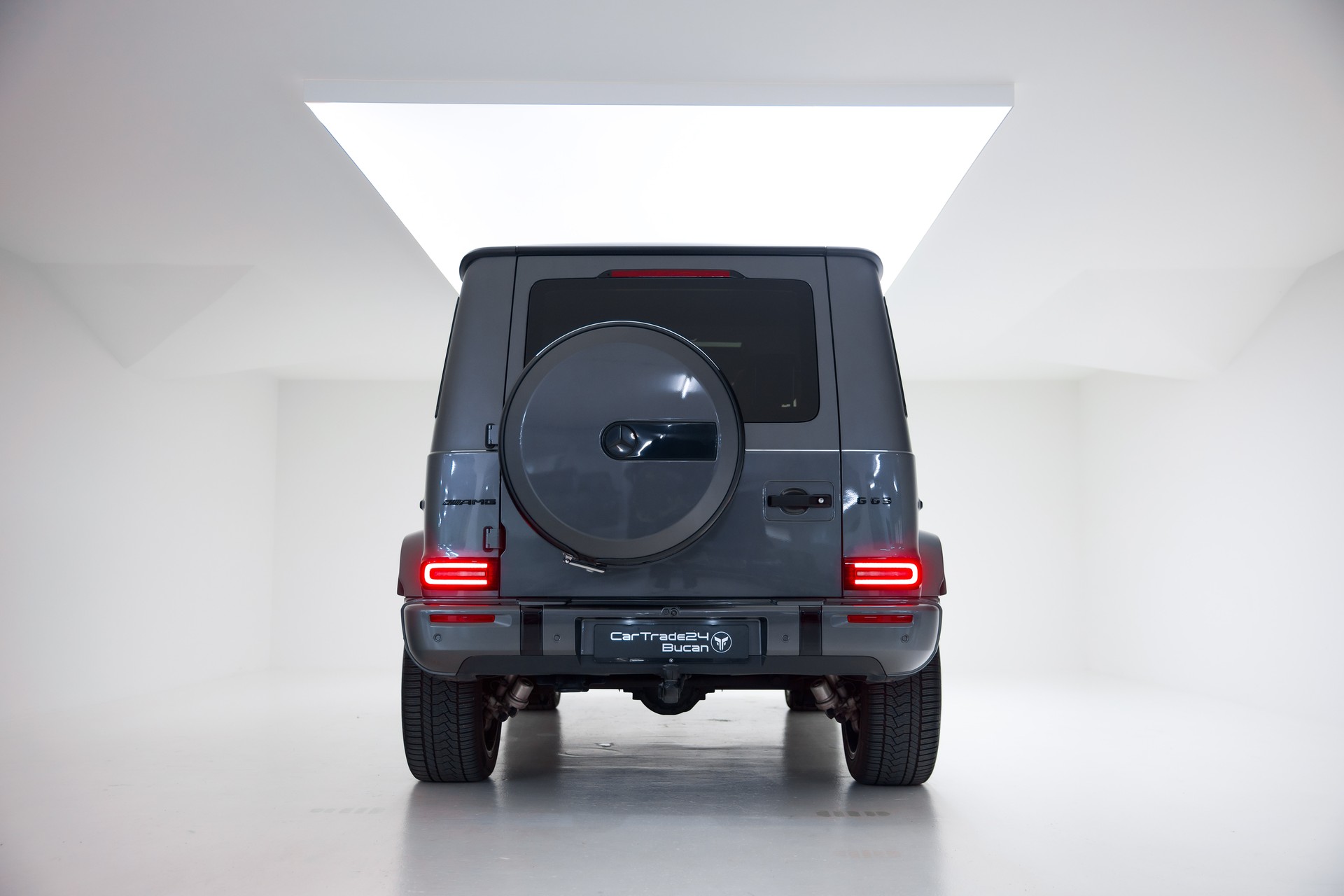MERCEDES-BENZ G 63 AMG 9G-Tronic-image-8