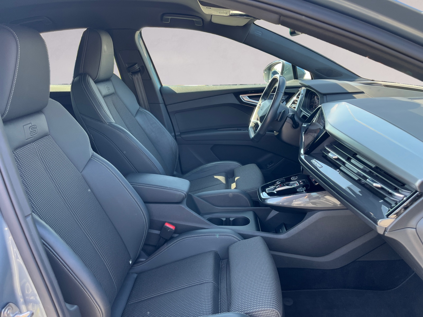 AUDI Q4 Sportback e-tron 35-image-17