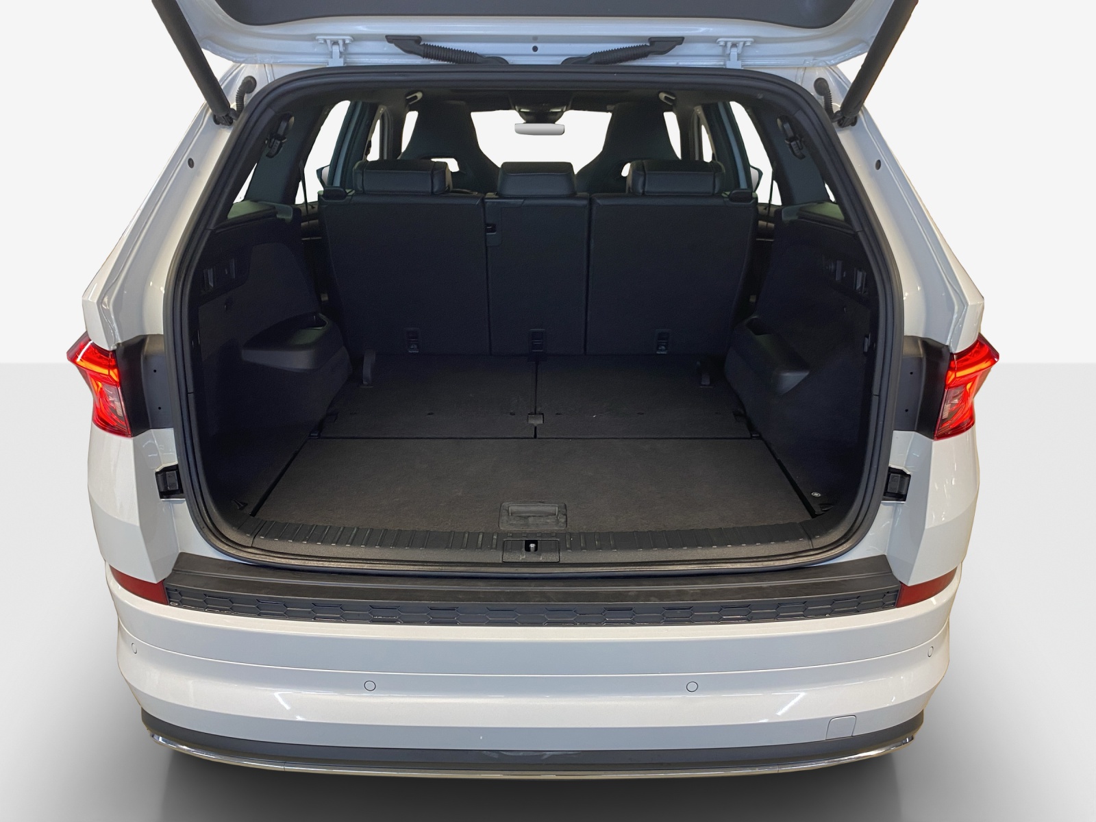SKODA Kodiaq 2.0 TSI 4x4 Sport Line-image-12