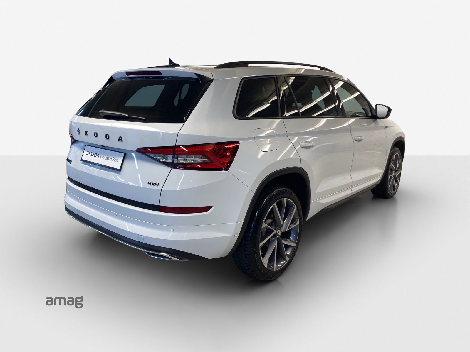 SKODA Kodiaq 2.0 TSI 4x4 Sport Line-image-4