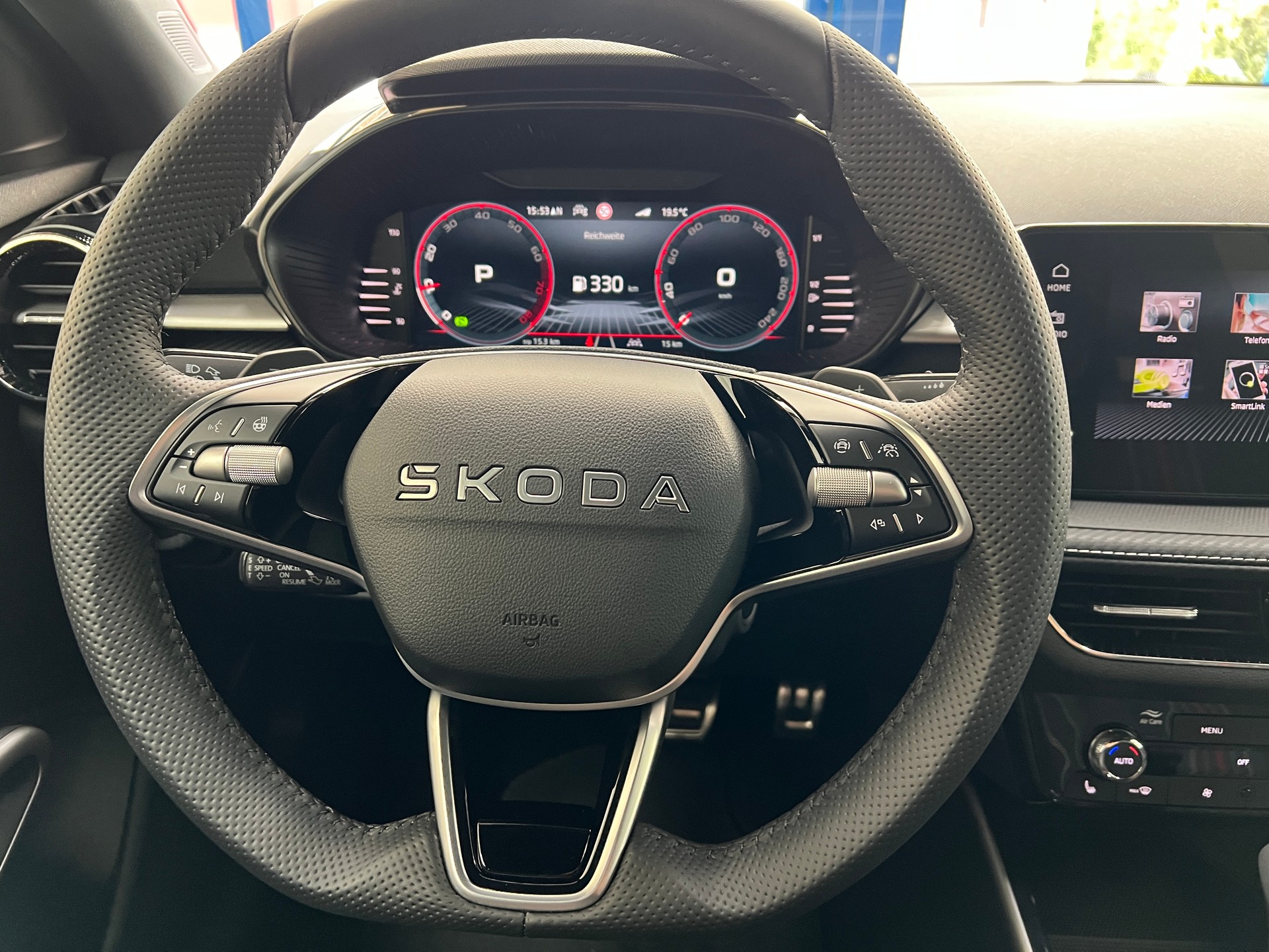 SKODA Fabia 1.5 TSI Monte Carlo DSG / 5 Jahre Garantie-image-9