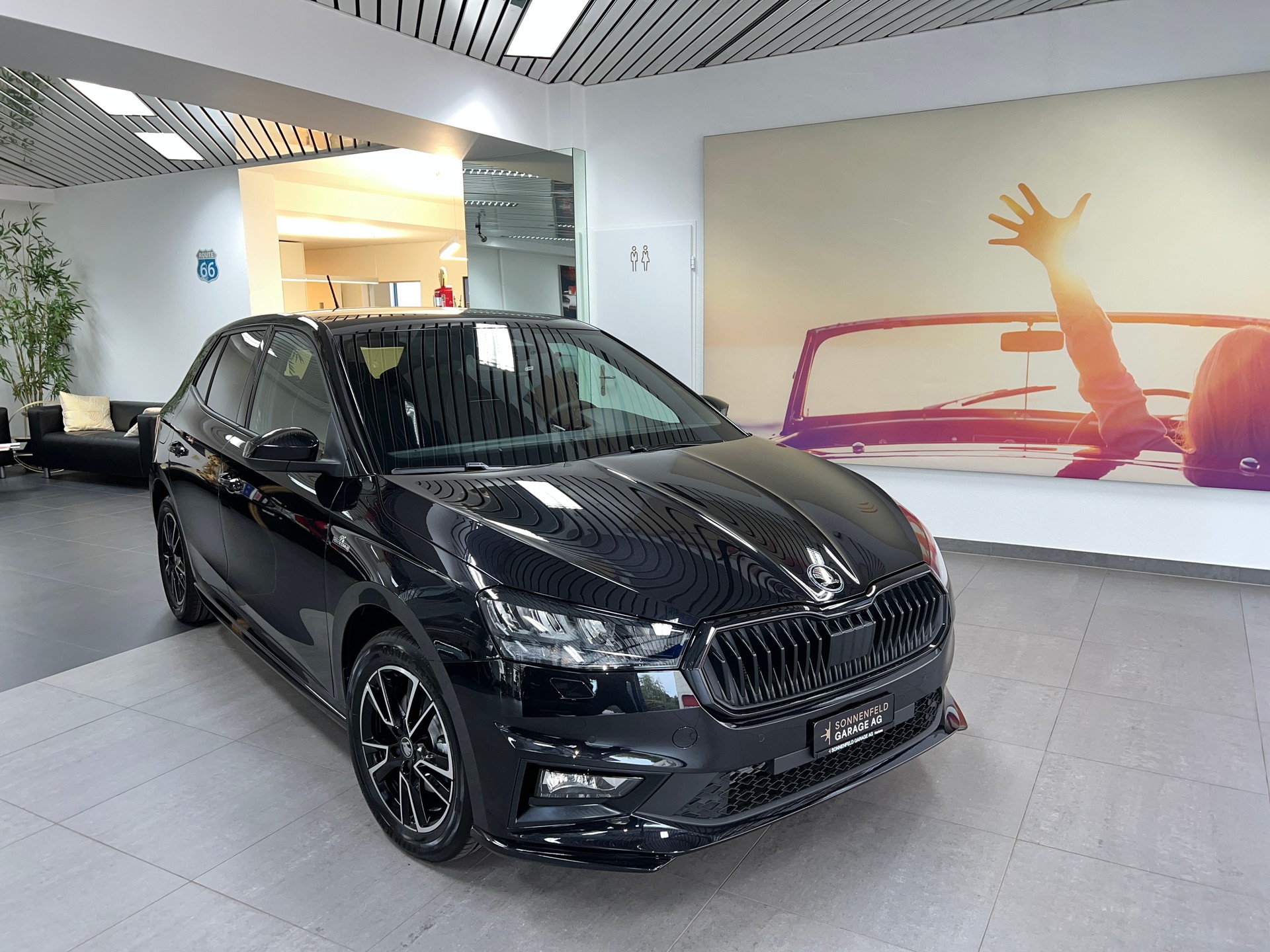 SKODA Fabia 1.5 TSI Monte Carlo DSG / 5 Jahre Garantie-image-0
