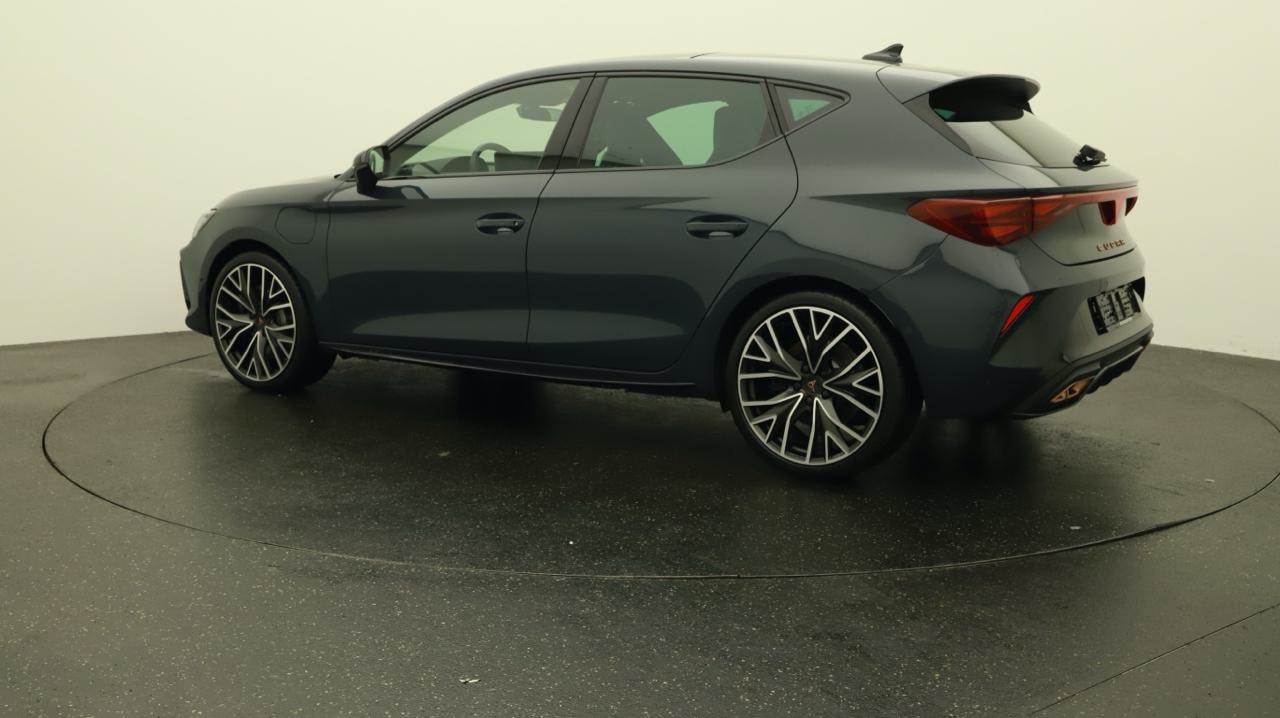 CUPRA LEON 1.5 e-HYBRID pHEV VZ DSG-image-2