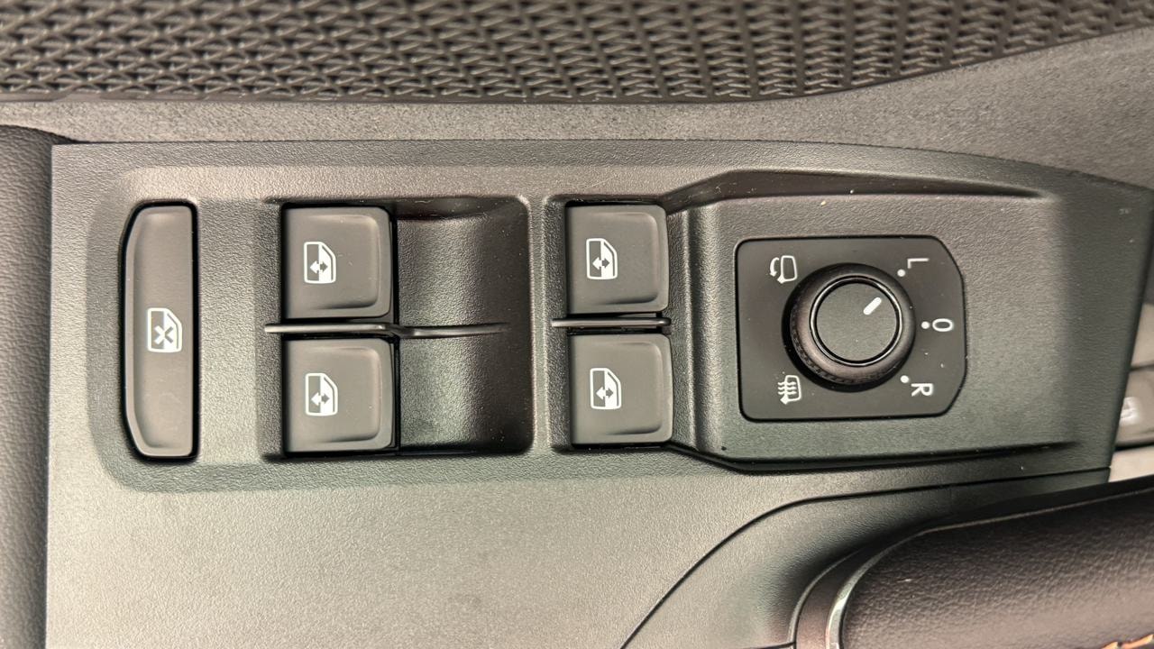 CUPRA LEON 1.5 e-HYBRID pHEV VZ DSG-image-8