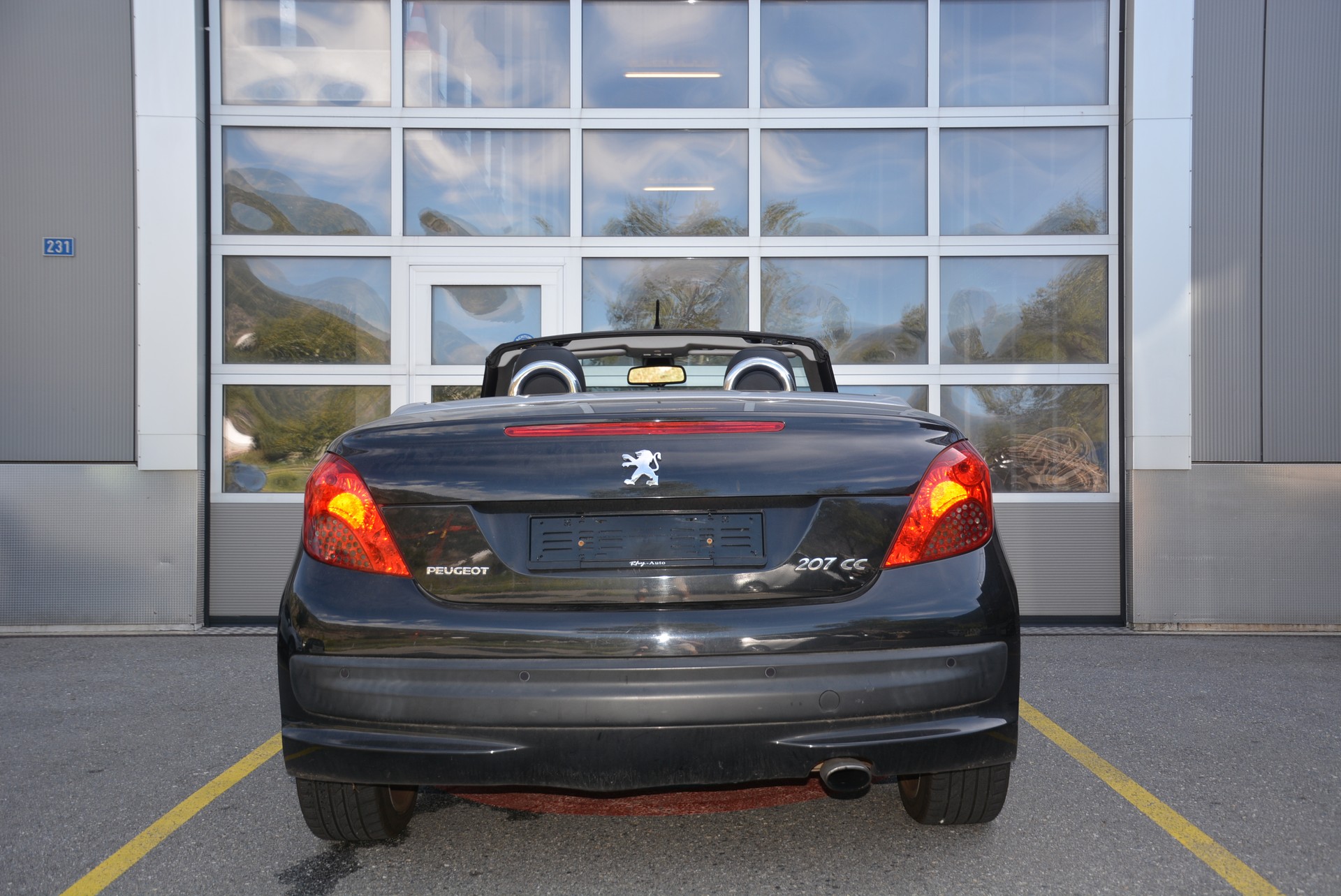 PEUGEOT 207 CC 1.6 16V Turbo Sport-image-5