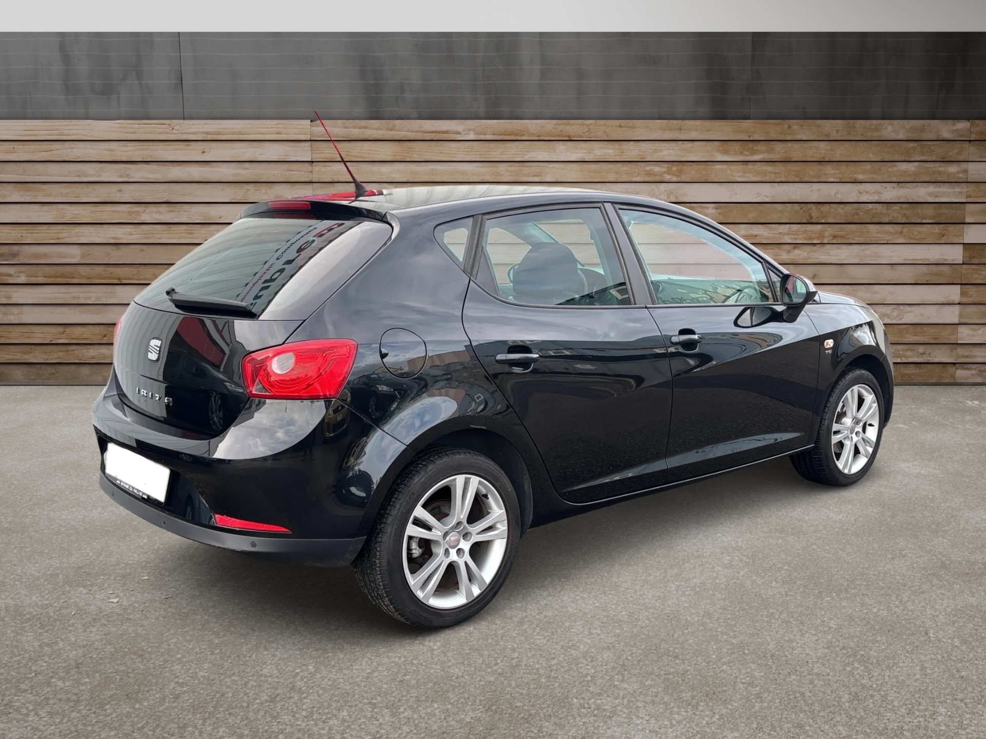 SEAT Ibiza SC 1.2 TSI Sport-image-2