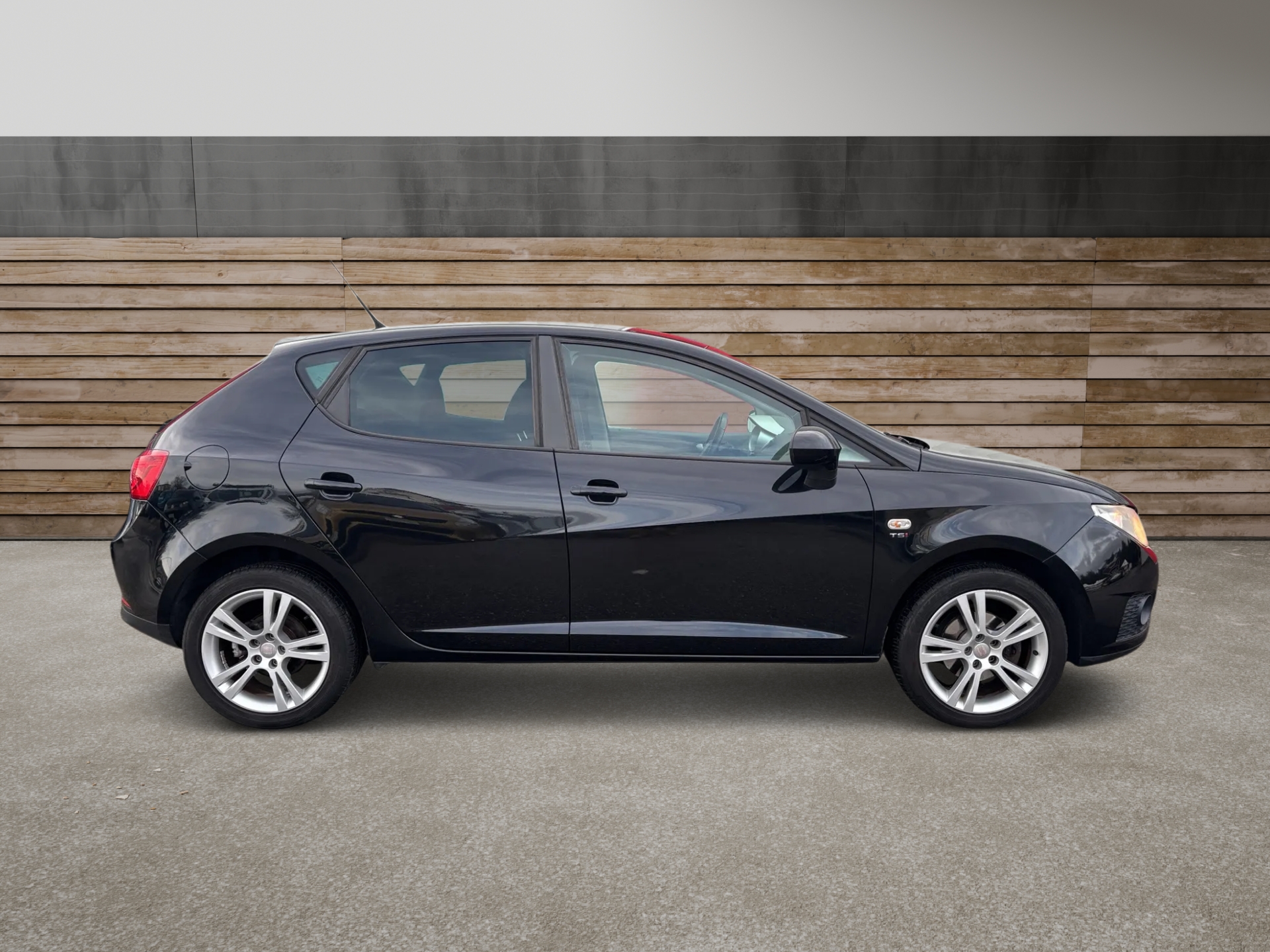 SEAT Ibiza SC 1.2 TSI Sport-image-1