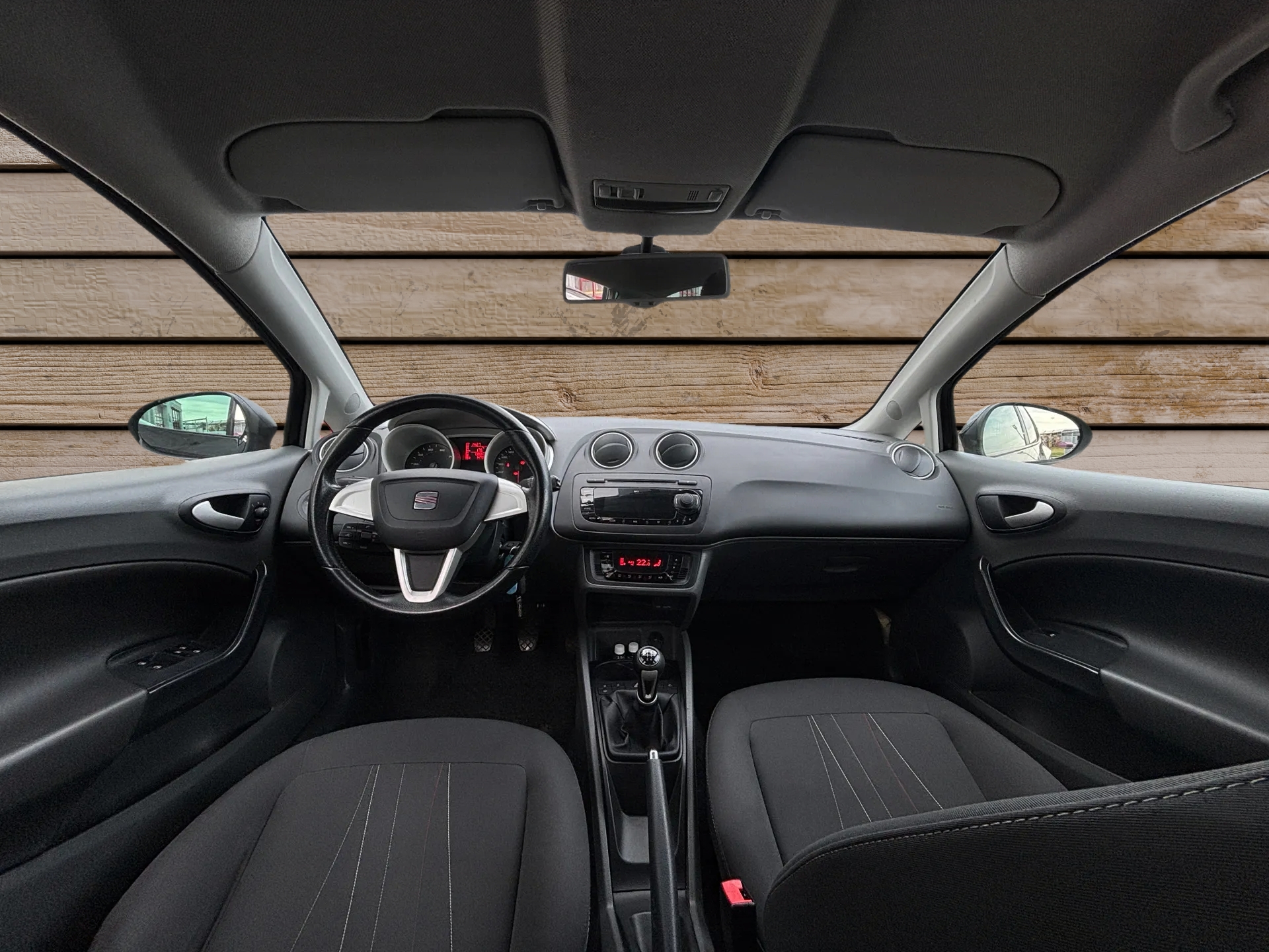 SEAT Ibiza SC 1.2 TSI Sport-image-4