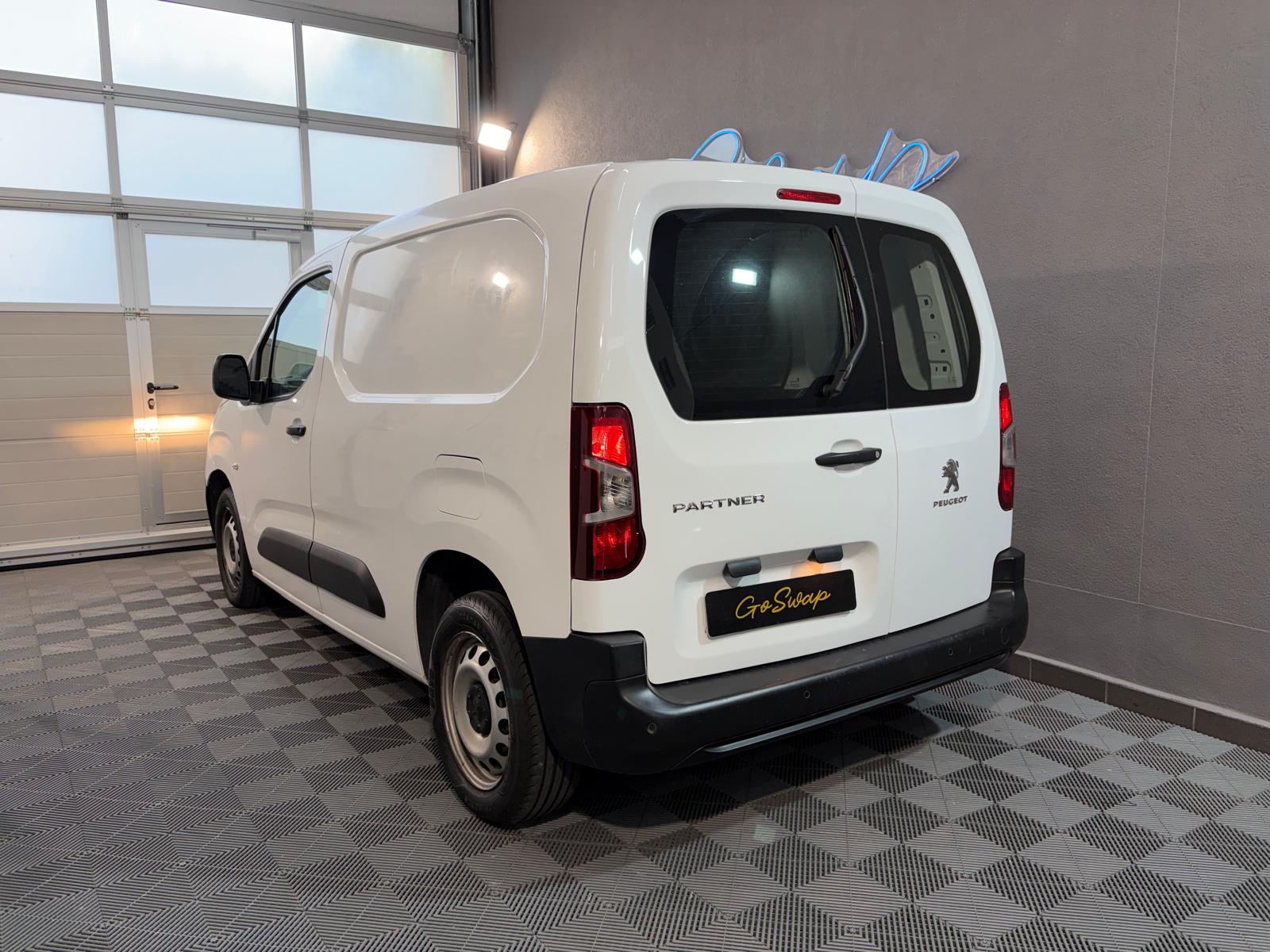 PEUGEOT Partner 1.5 Blue HDi s/s Asphalt EAT8 1000kg-image-2